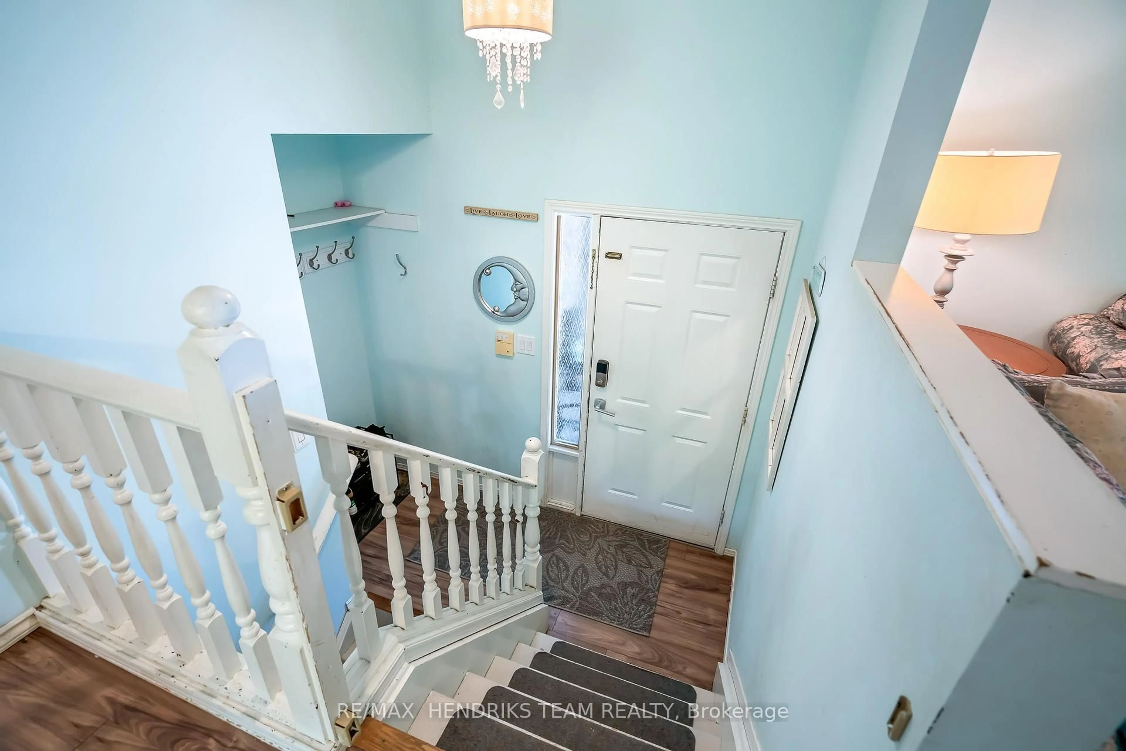 Unknown for 5 Whittaker Ave, Grimsby Ontario L3M 3J2