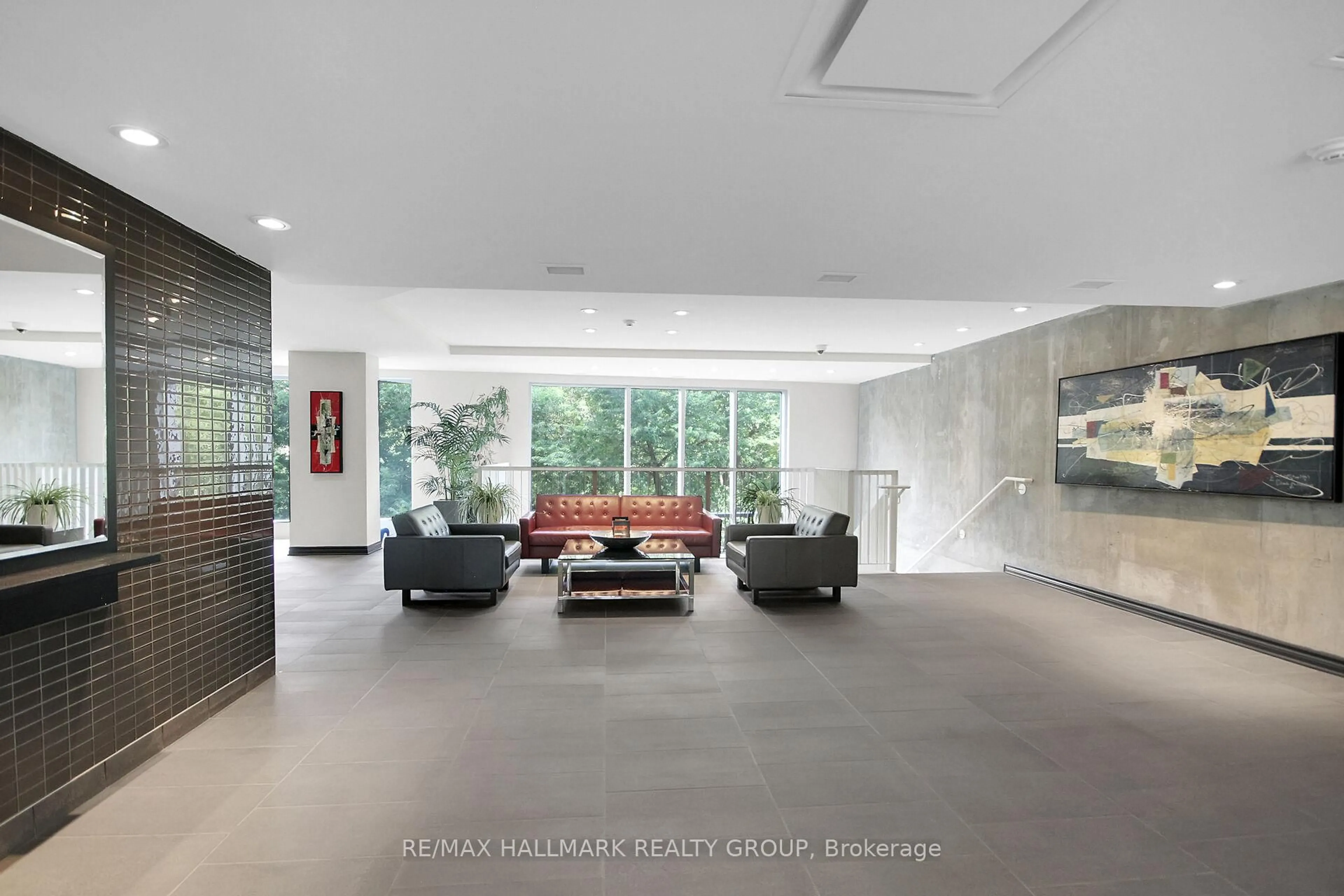 Lobby for 250 Lett St #1306, Ottawa Ontario K1R 0A8