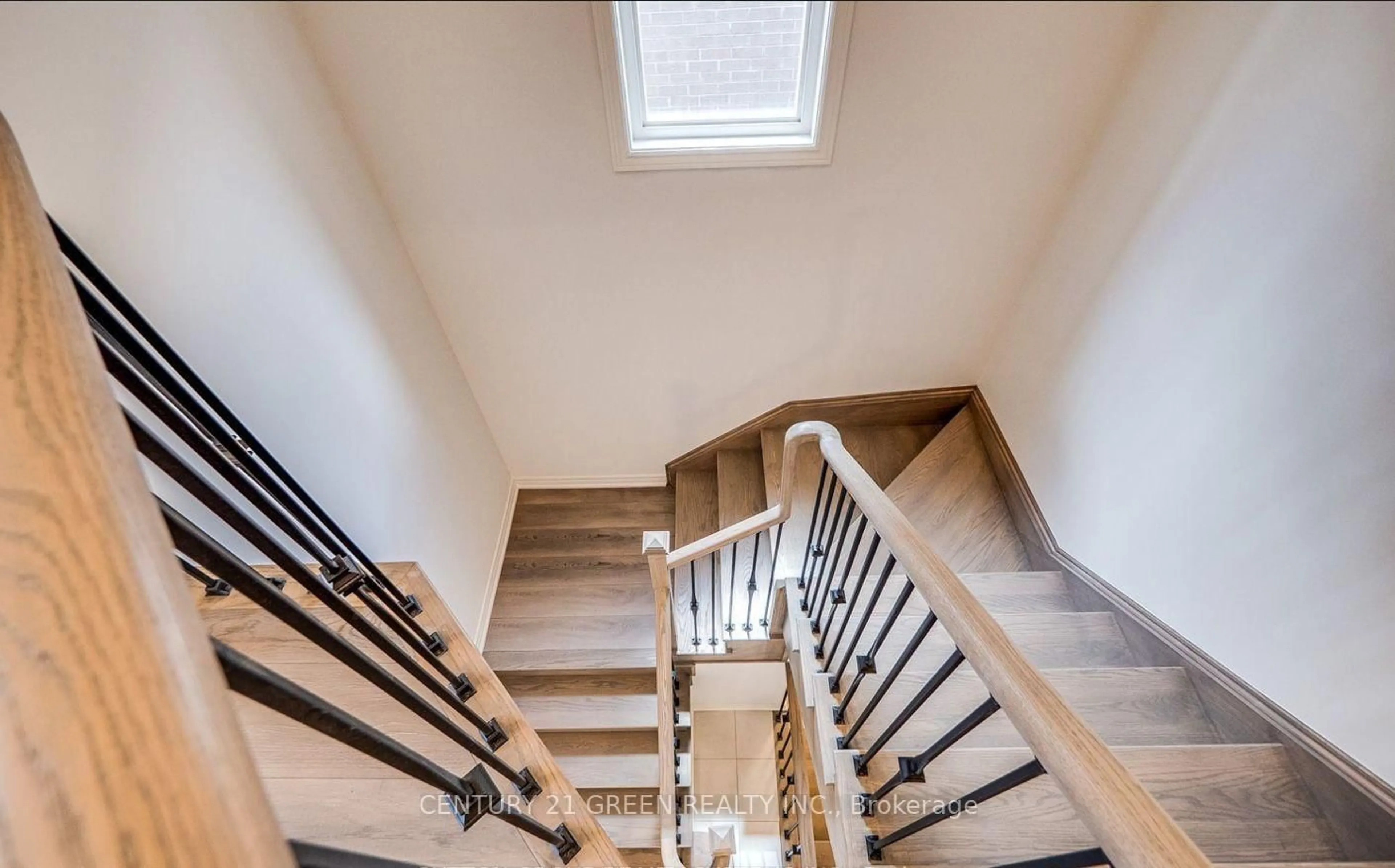 Stairs for 59 Hager Crk Terr, Hamilton Ontario L8B 1Z3