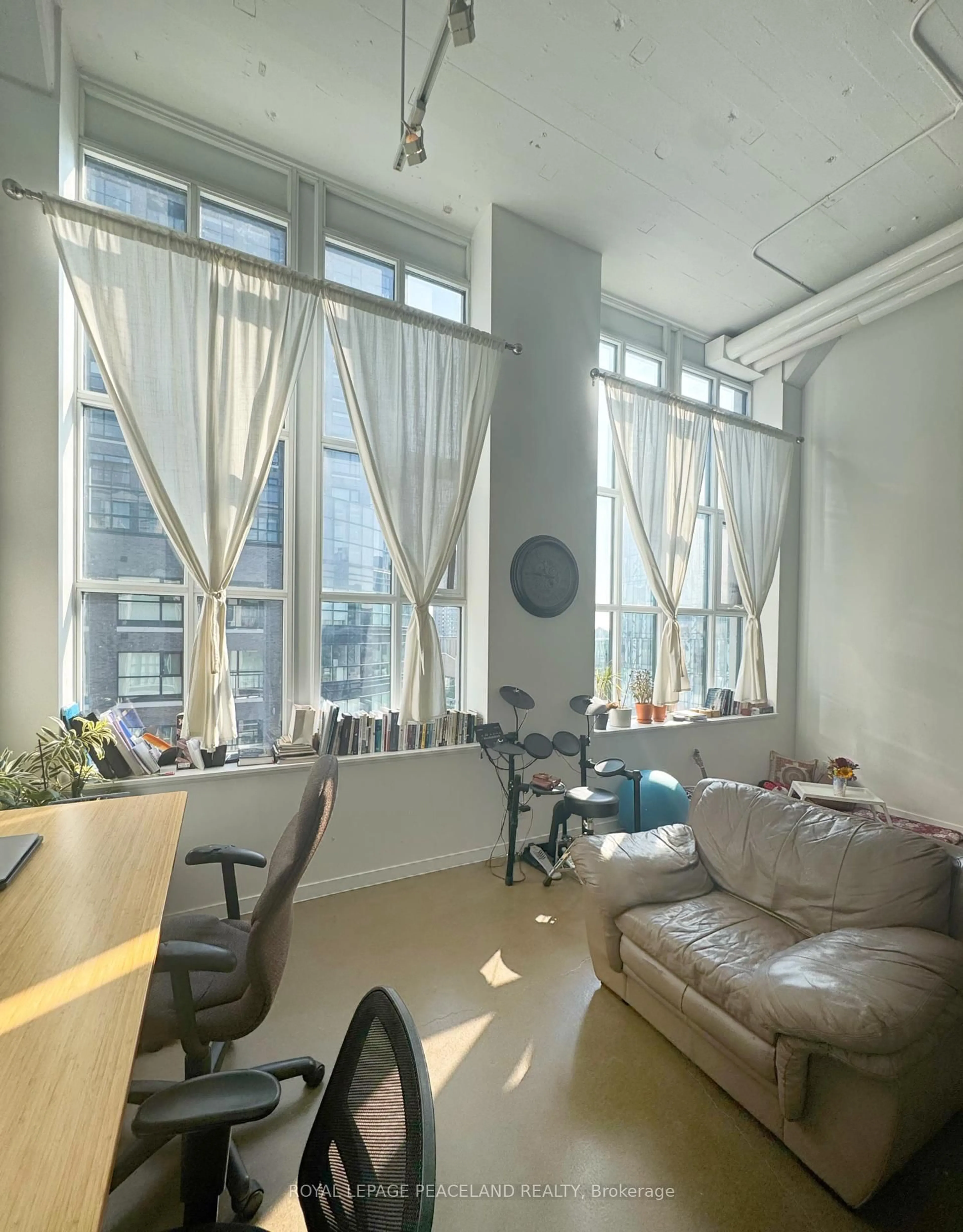 A pic of a room for 410 King St #418, Kitchener Ontario N2G 1C3