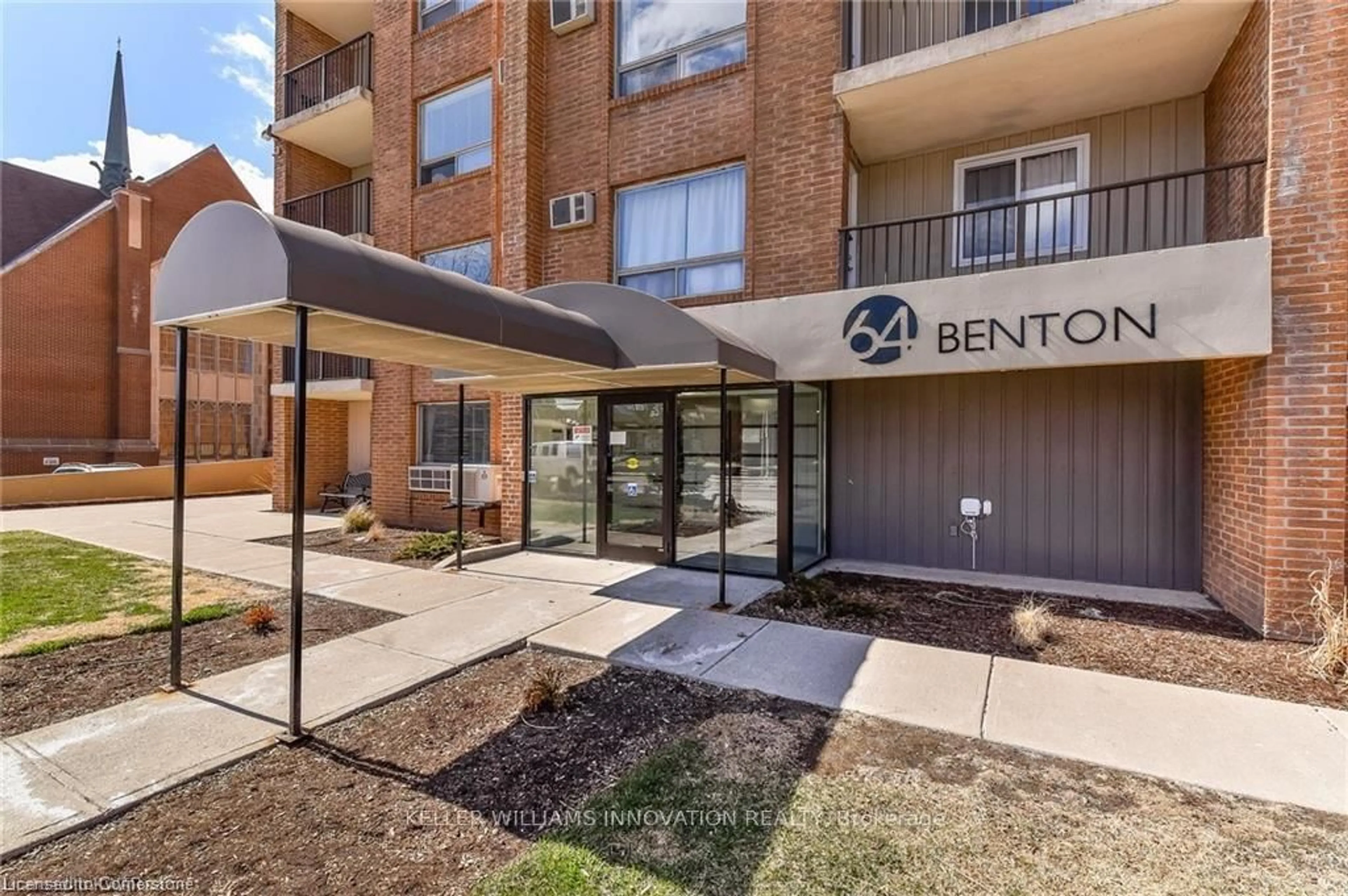 Indoor entryway for 64 Benton St #704, Kitchener Ontario N2G 4L9