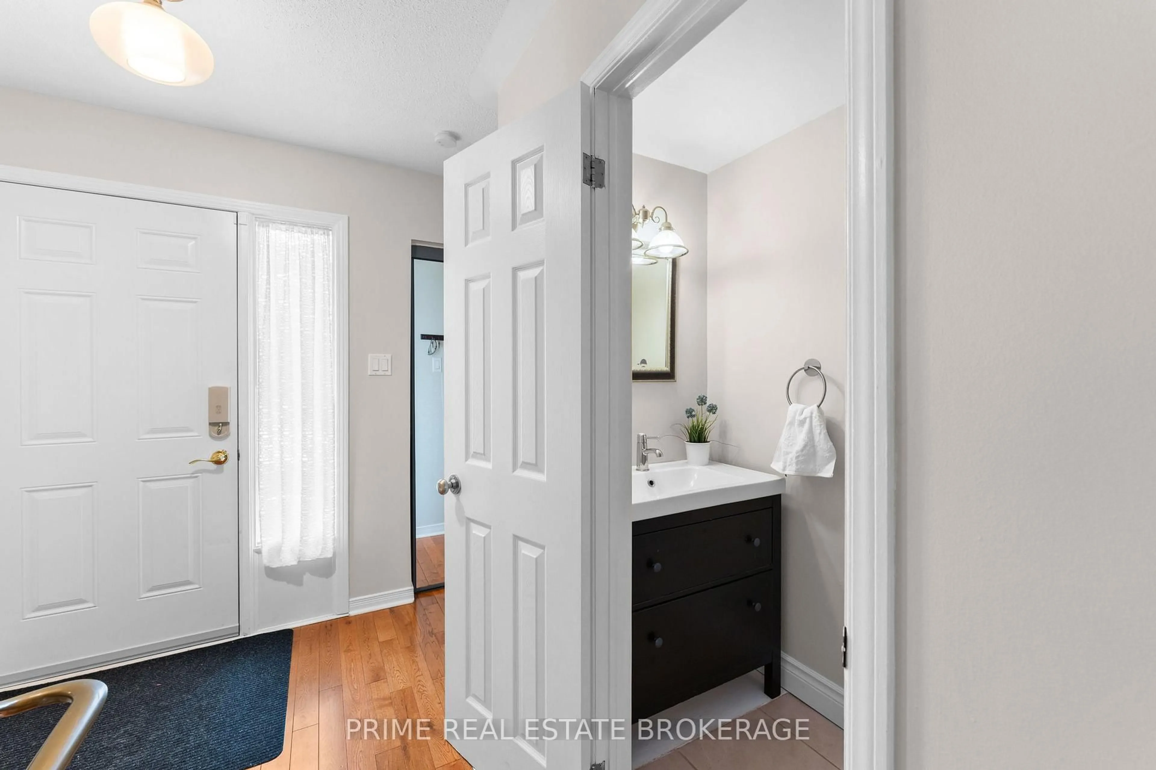 Standard bathroom, unknown for 304 Wilkins St, London South Ontario N6C 5B2