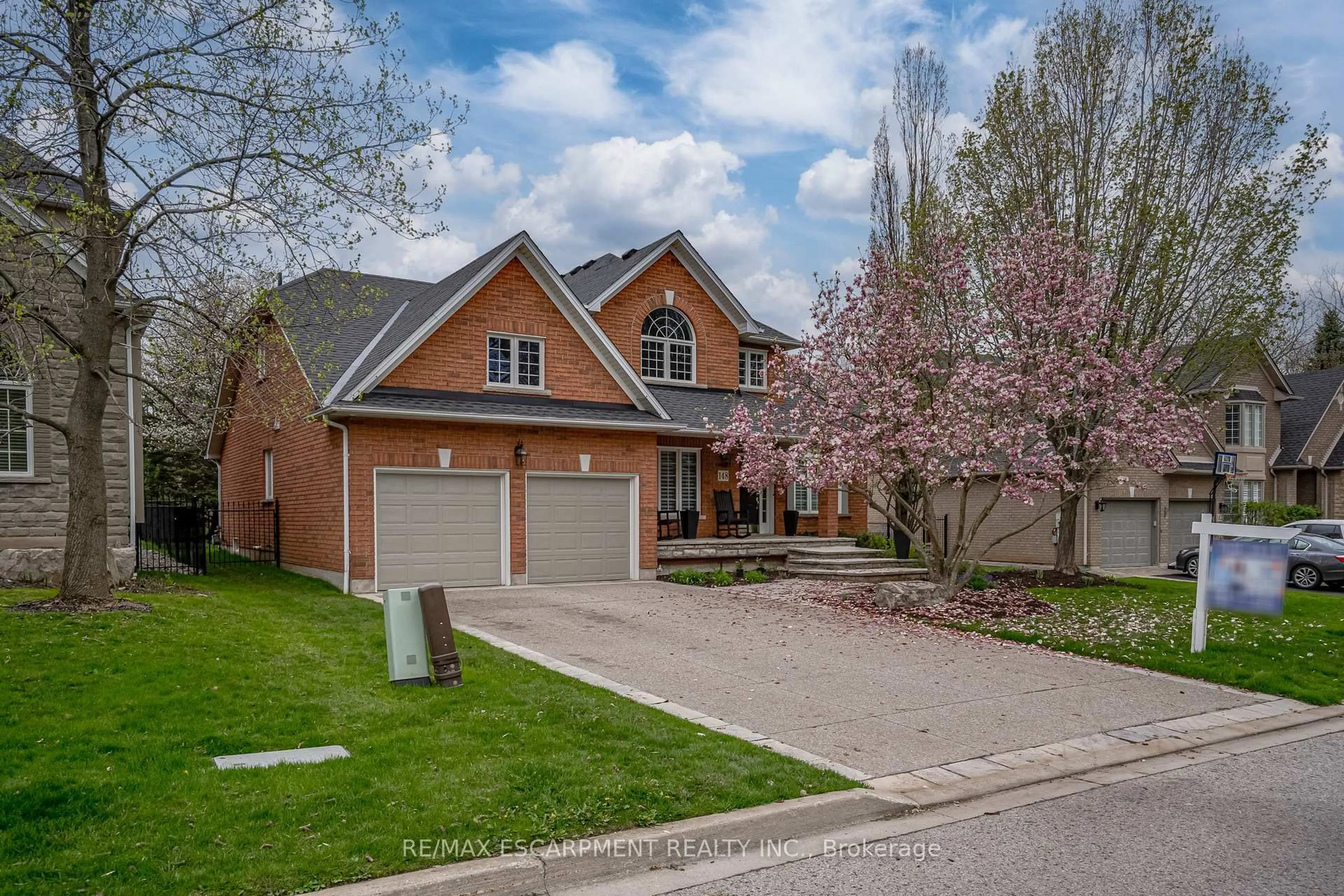 Home with brick exterior material, street for 148 Foxridge Dr, Hamilton Ontario L9G 5B9