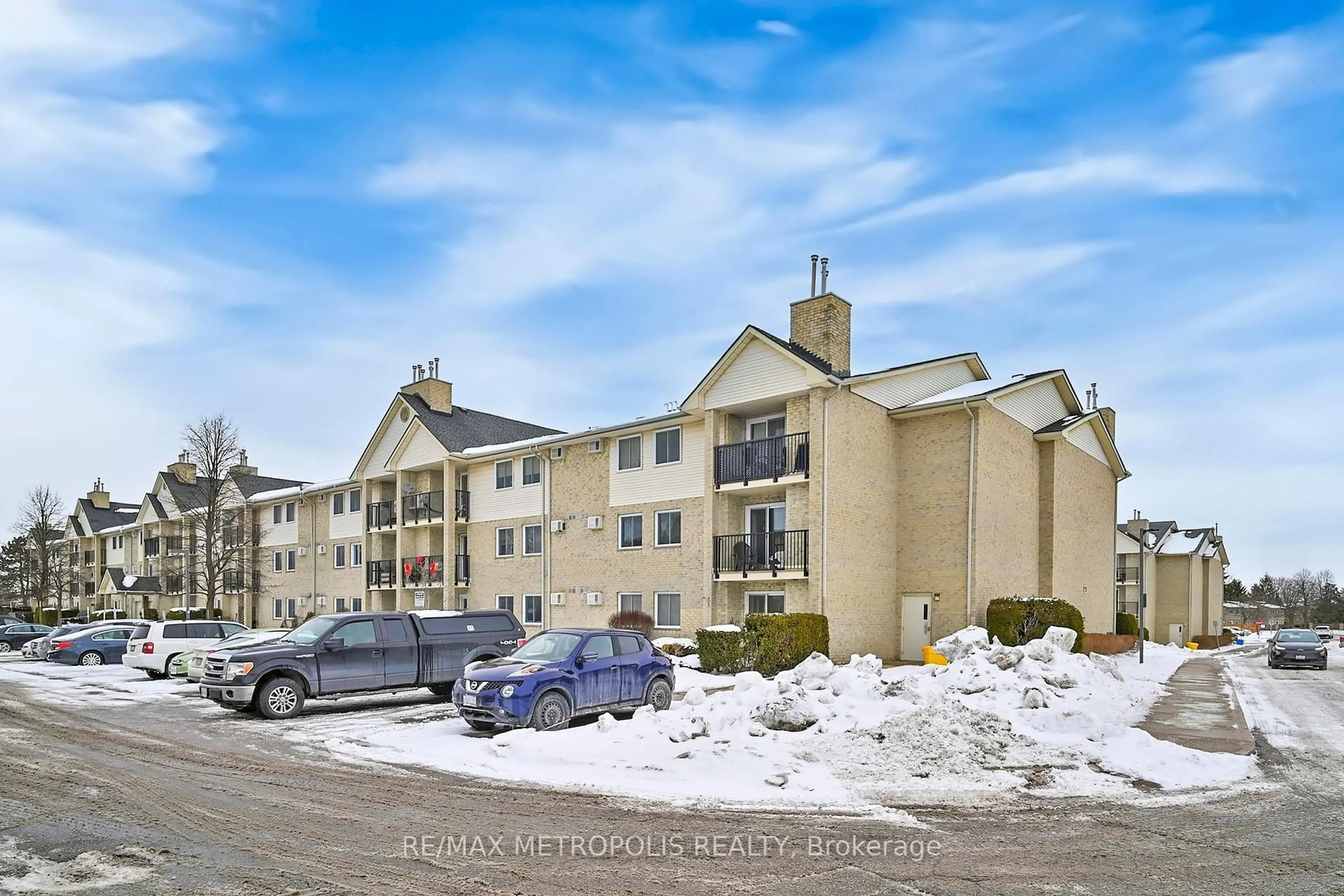 Unknown for 735 Deveron Cres #319, London South Ontario N5Z 4X8