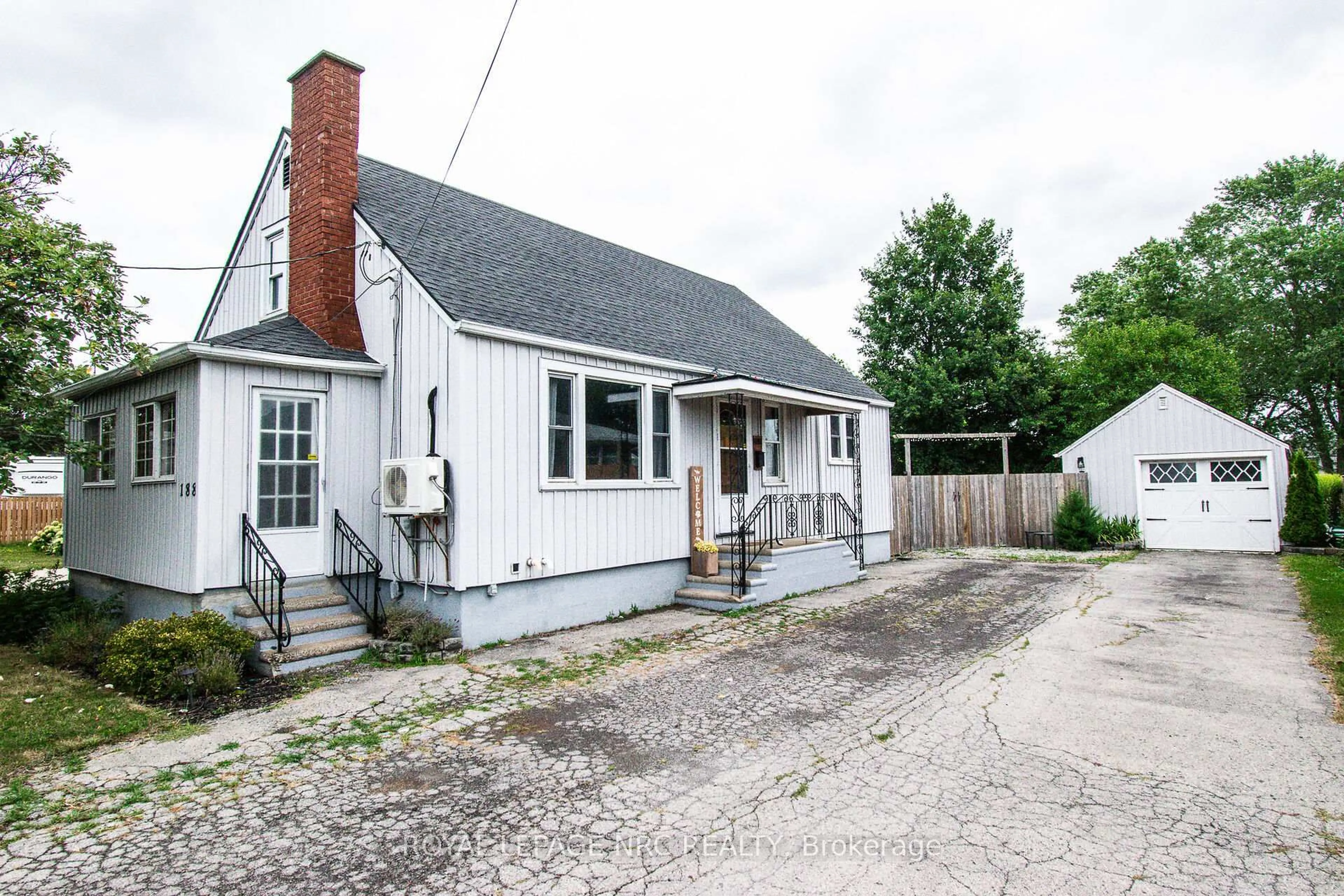 A pic from outside/outdoor area/front of a property/back of a property/a pic from drone, street for 188 West Side Rd, Port Colborne Ontario L3K 5K7