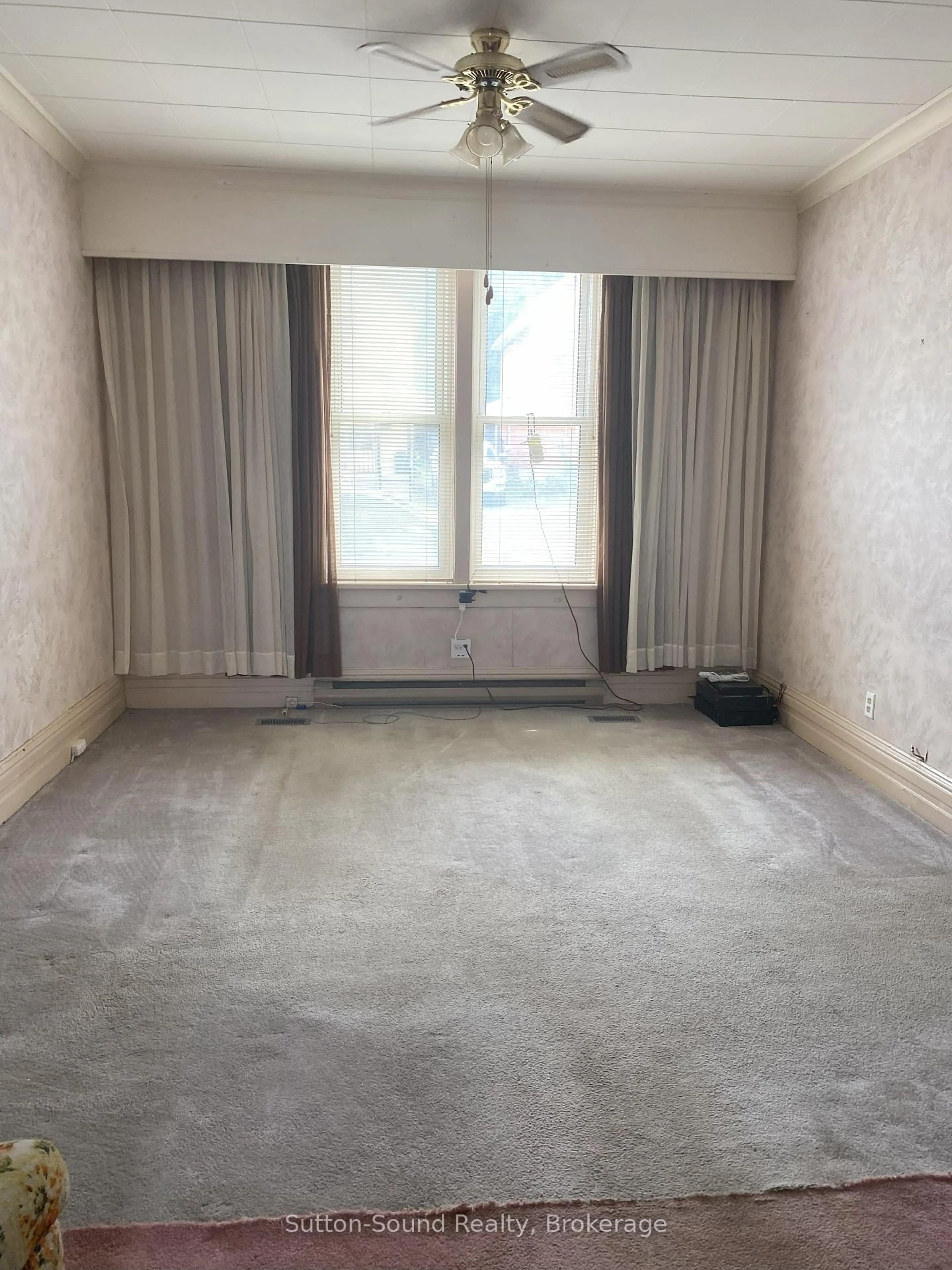 A pic of a room for 1766 3rd Ave, Owen Sound Ontario N4K 2M4