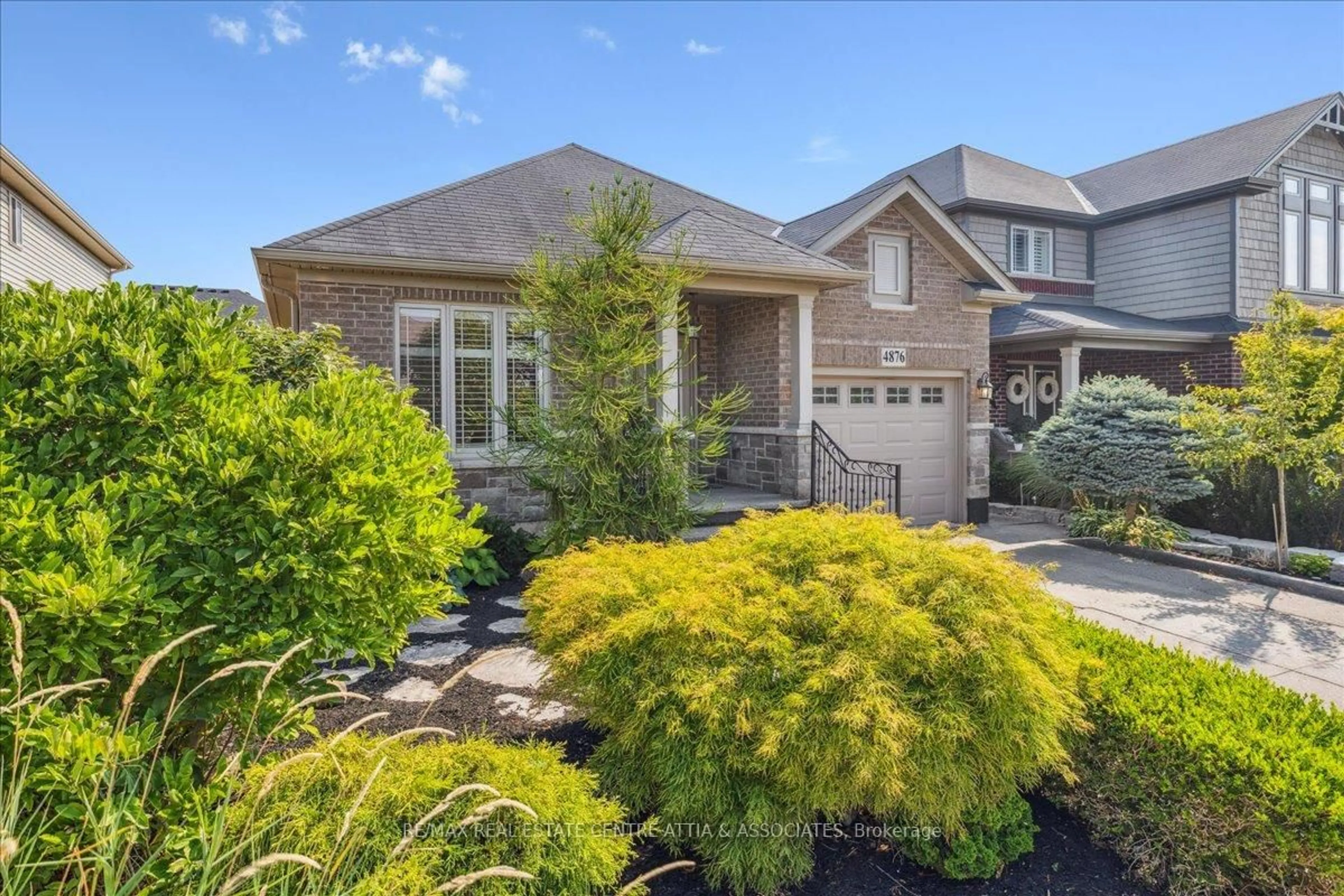 Home with brick exterior material, street for 4876 Allan Crt, Lincoln Ontario L0R 1B3