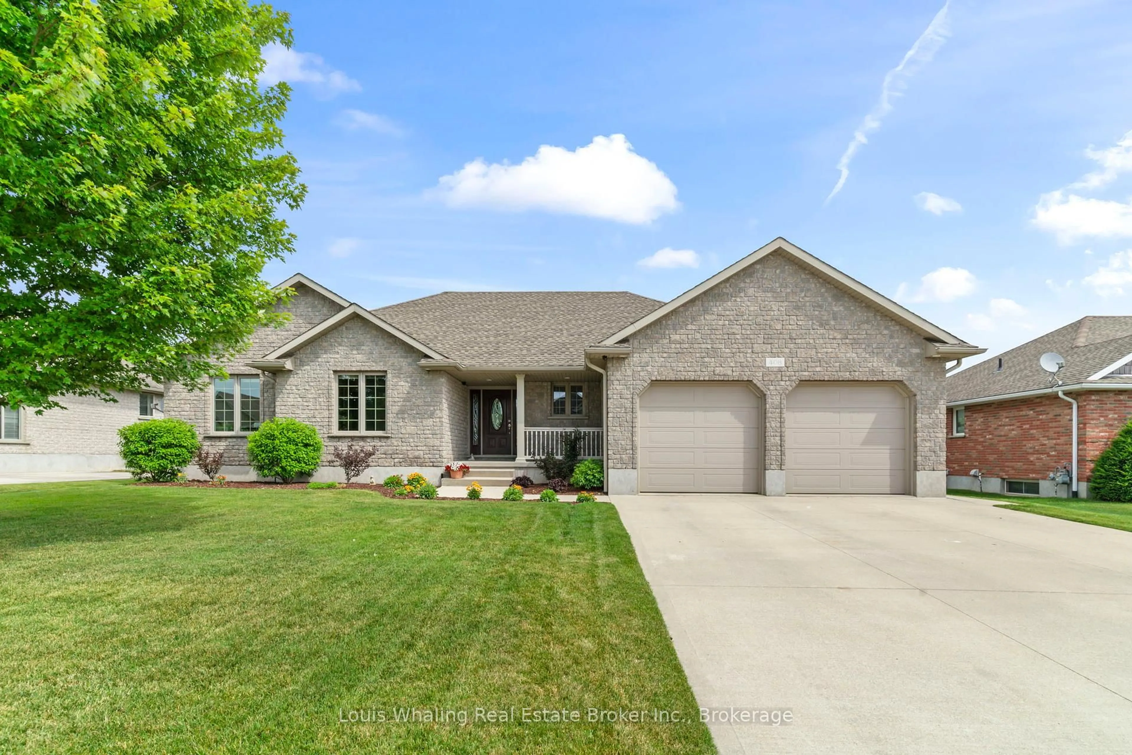 Home with brick exterior material, street for 408 4TH St, Hanover Ontario N4N 3V1