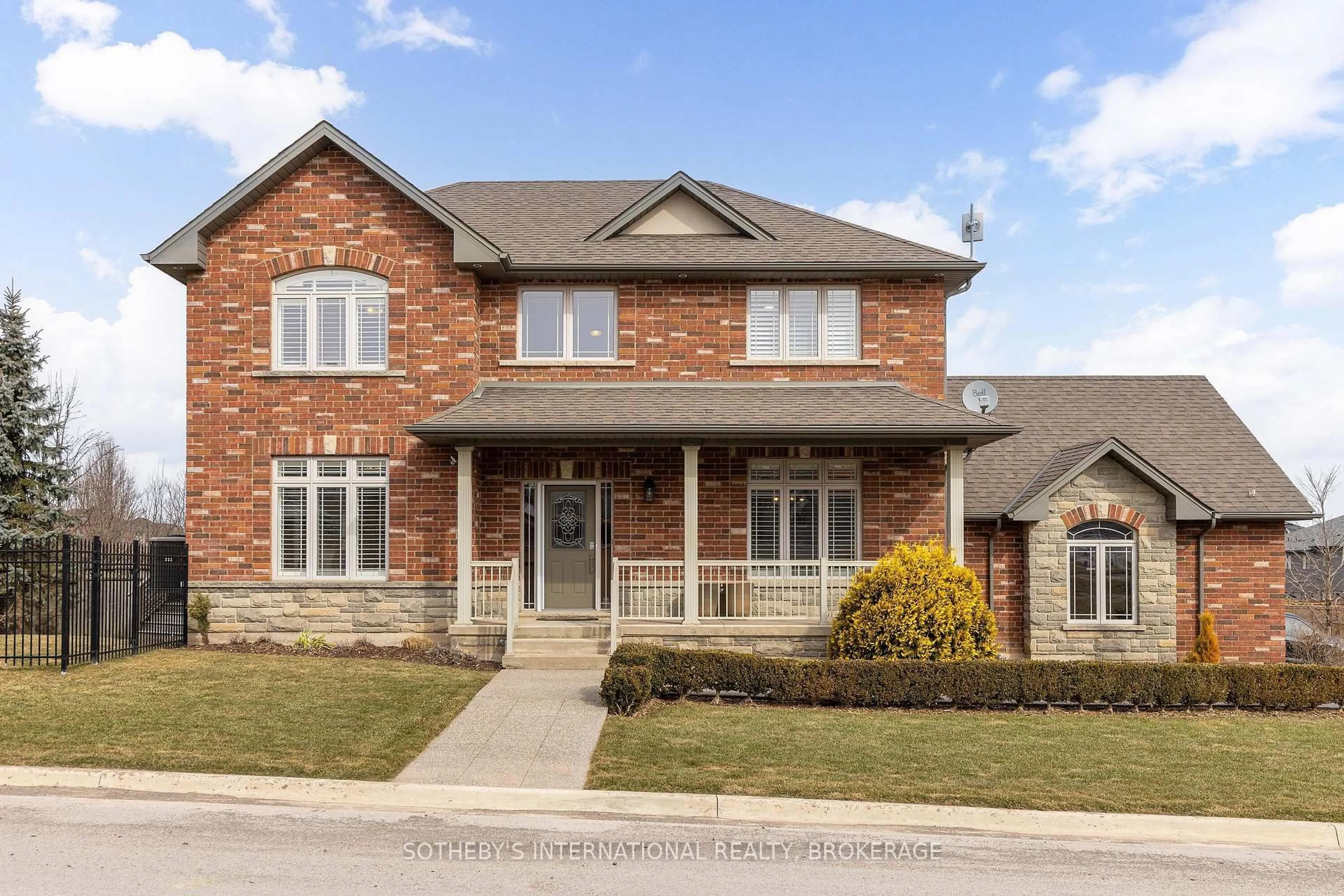 Home with brick exterior material, street for 4070 Stadelbauer Dr, Lincoln Ontario L0R 1B7
