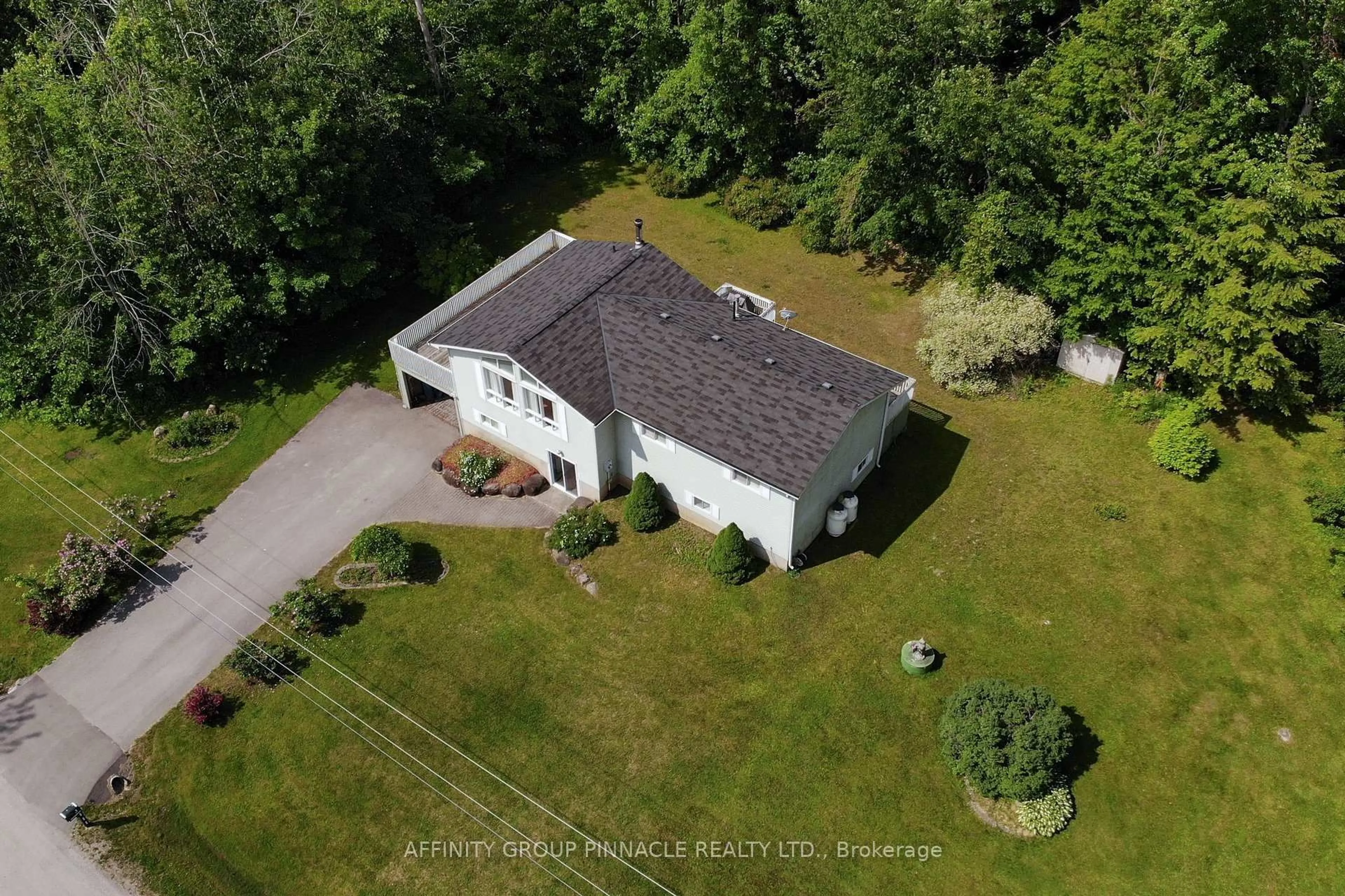 A pic from outside/outdoor area/front of a property/back of a property/a pic from drone, unknown for 3 Hemlock St, Kawartha Lakes Ontario K0M 1N0