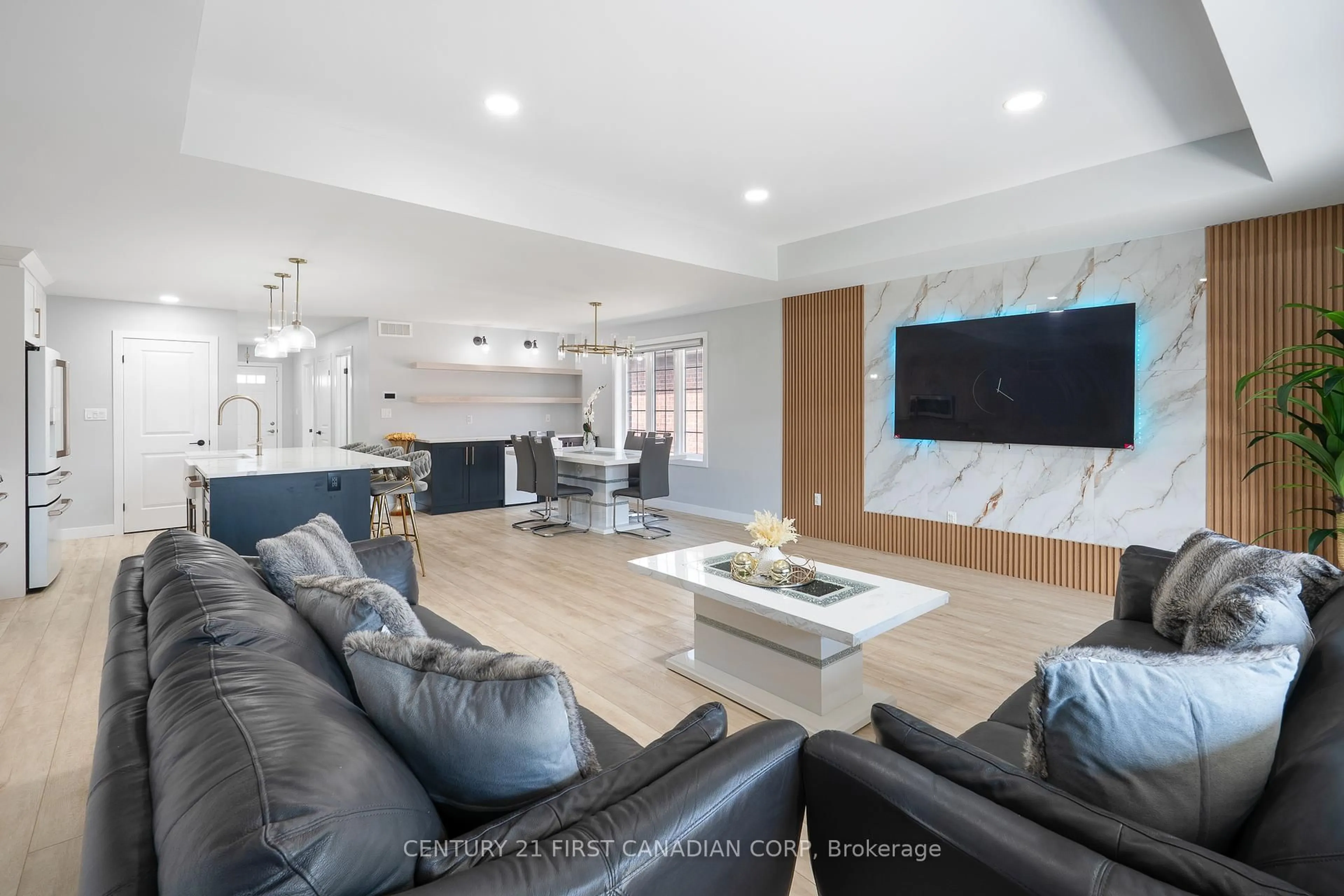 Living room with furniture, unknown for 1150 Copeland Ave, Windsor Ontario N8P 0C6