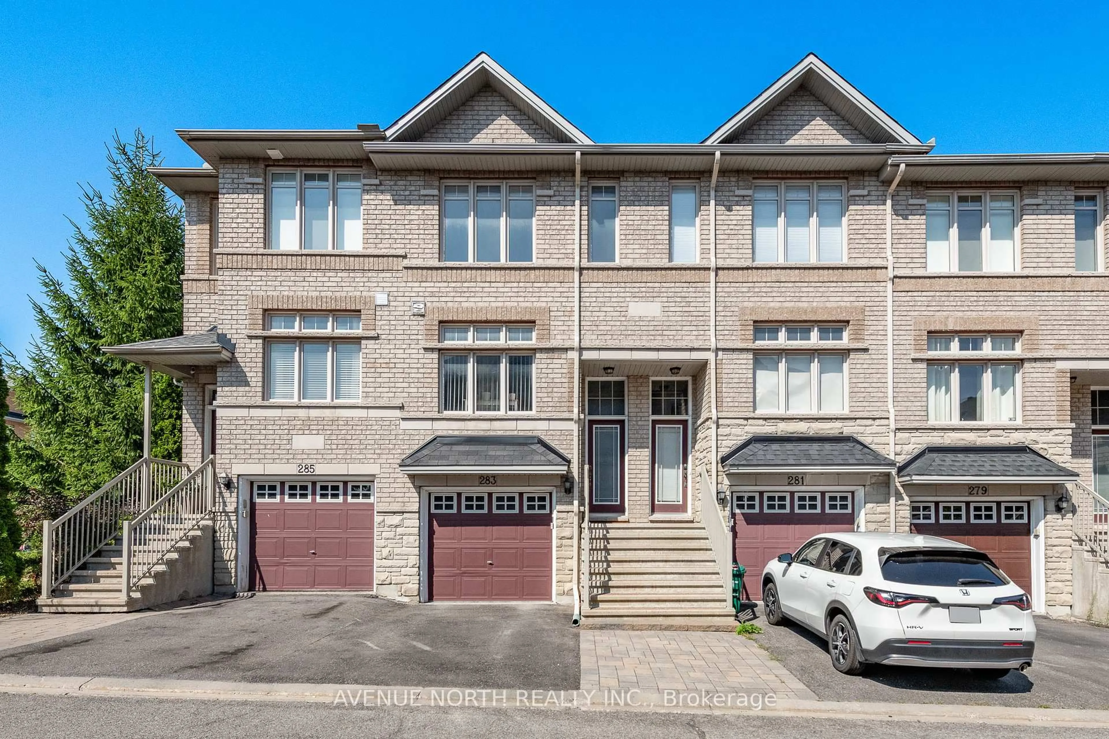 Unknown for 283 Stroget Private, Ottawa Ontario K2E 0A9