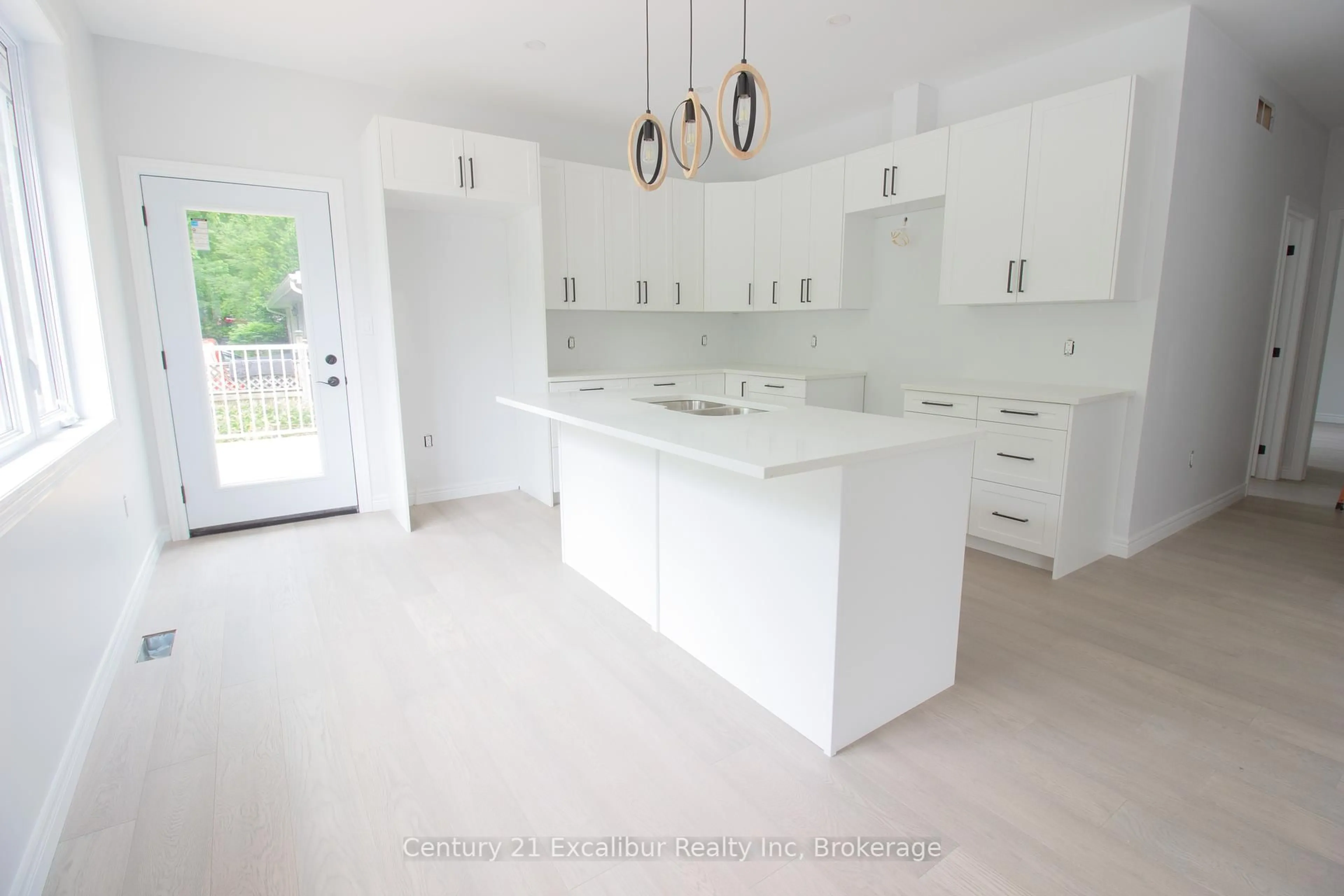 Open concept kitchen, unknown for 195 Garafraxa St, Centre Wellington Ontario N1M 1C5