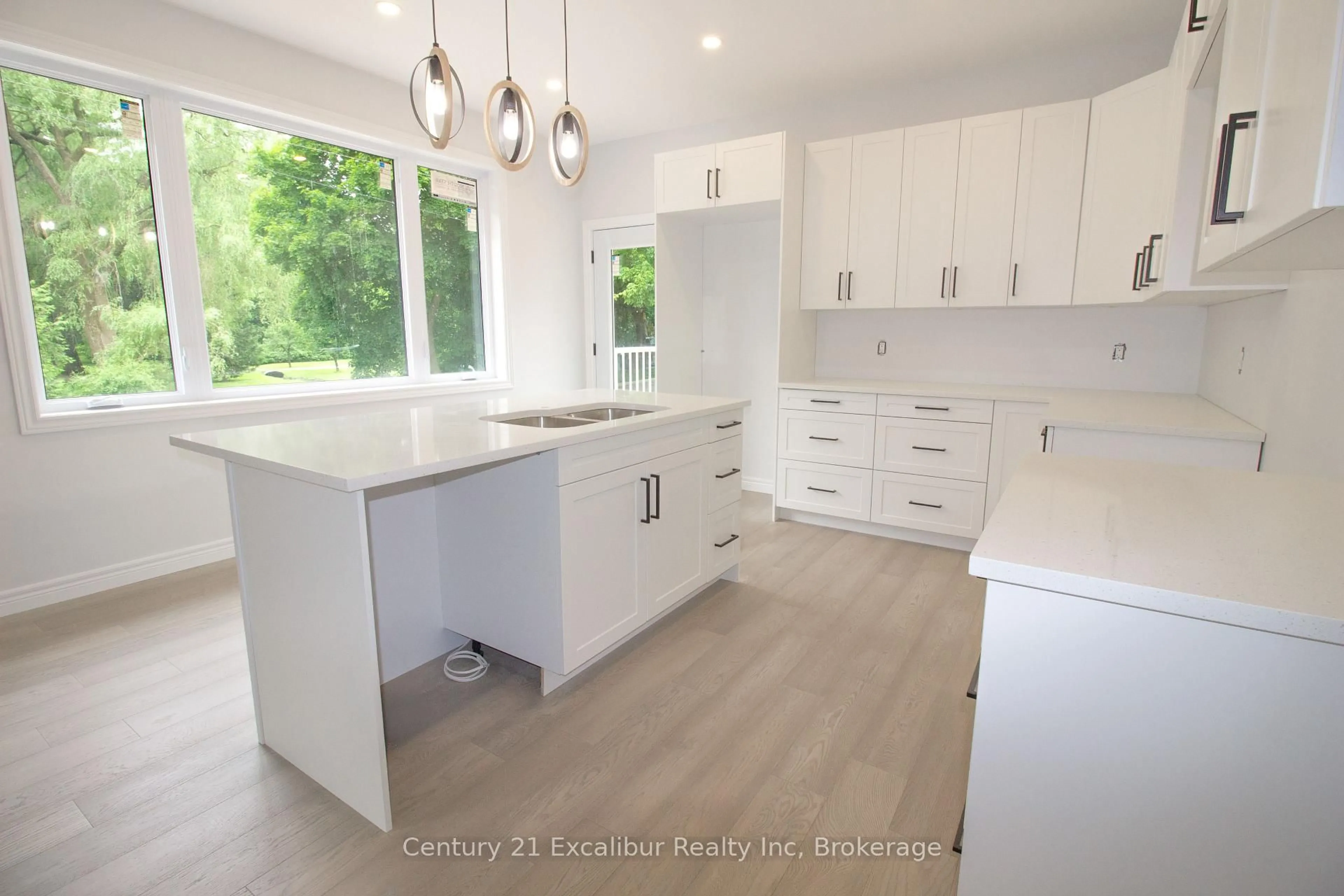 Open concept kitchen, unknown for 195 Garafraxa St, Centre Wellington Ontario N1M 1C5