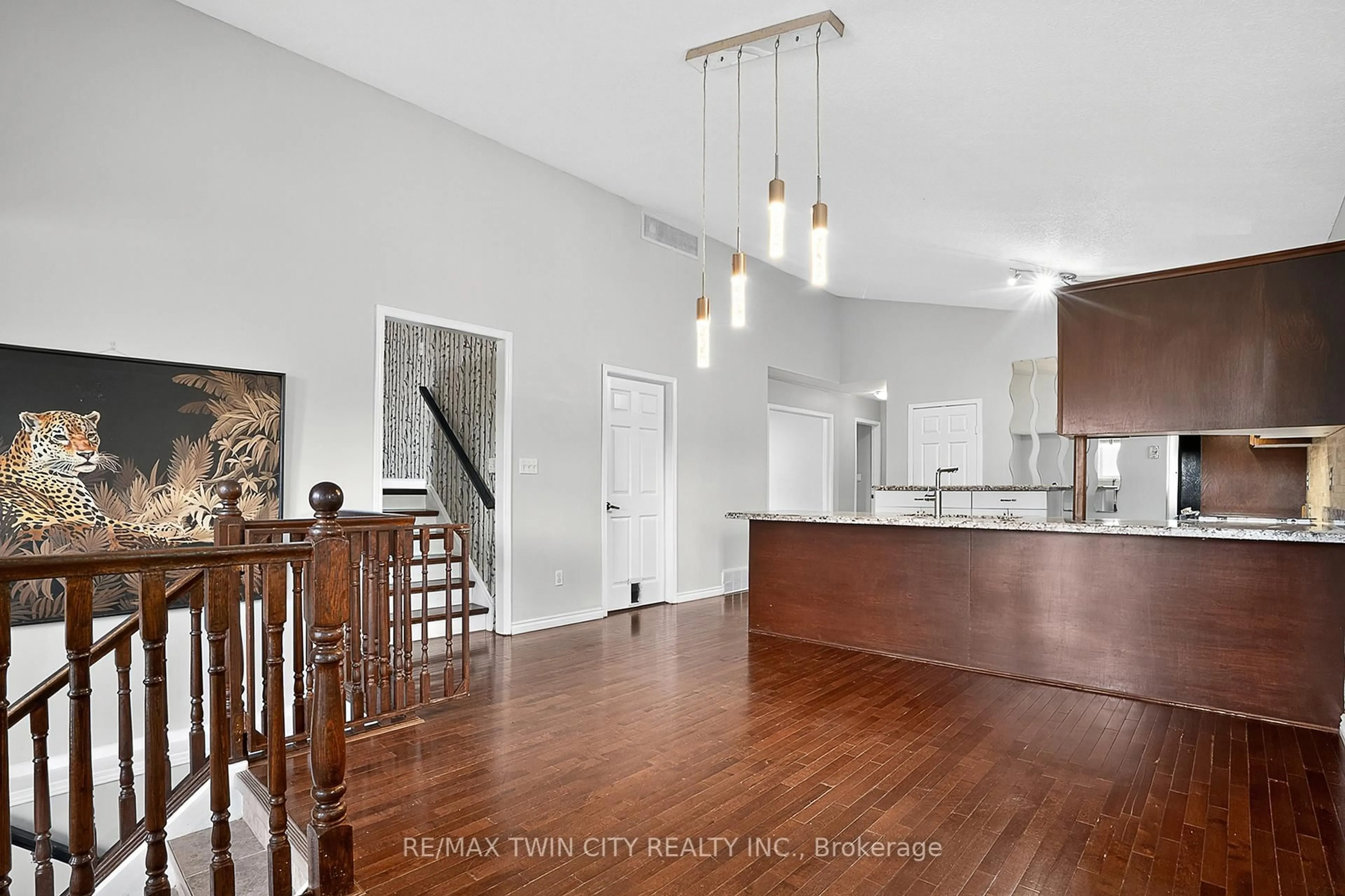 Open concept kitchen, unknown for 3 Wisteria Crt, Kitchener Ontario N2E 3T4