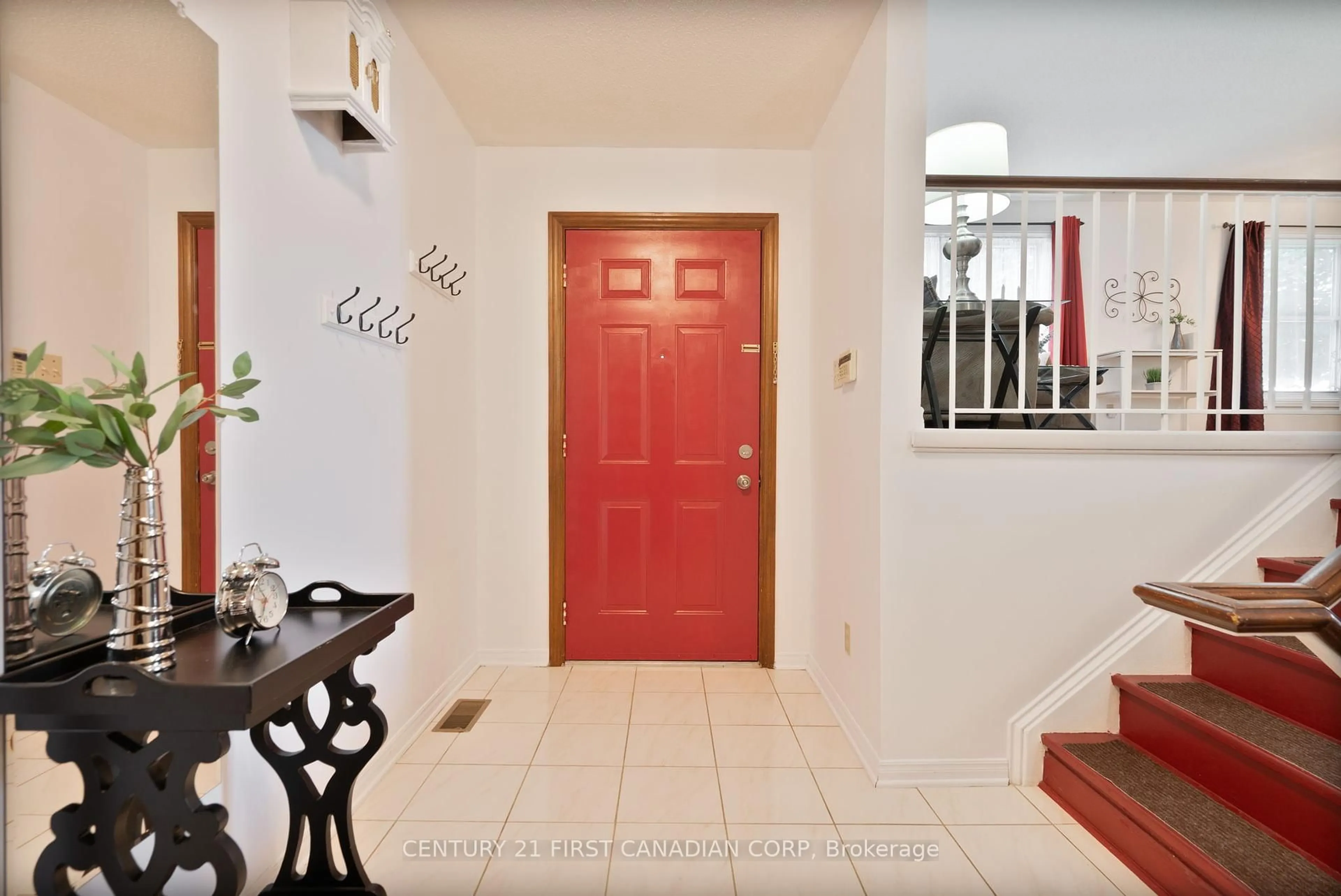 Indoor entryway for 54 Four Oaks Cres, London South Ontario N6J 4B7