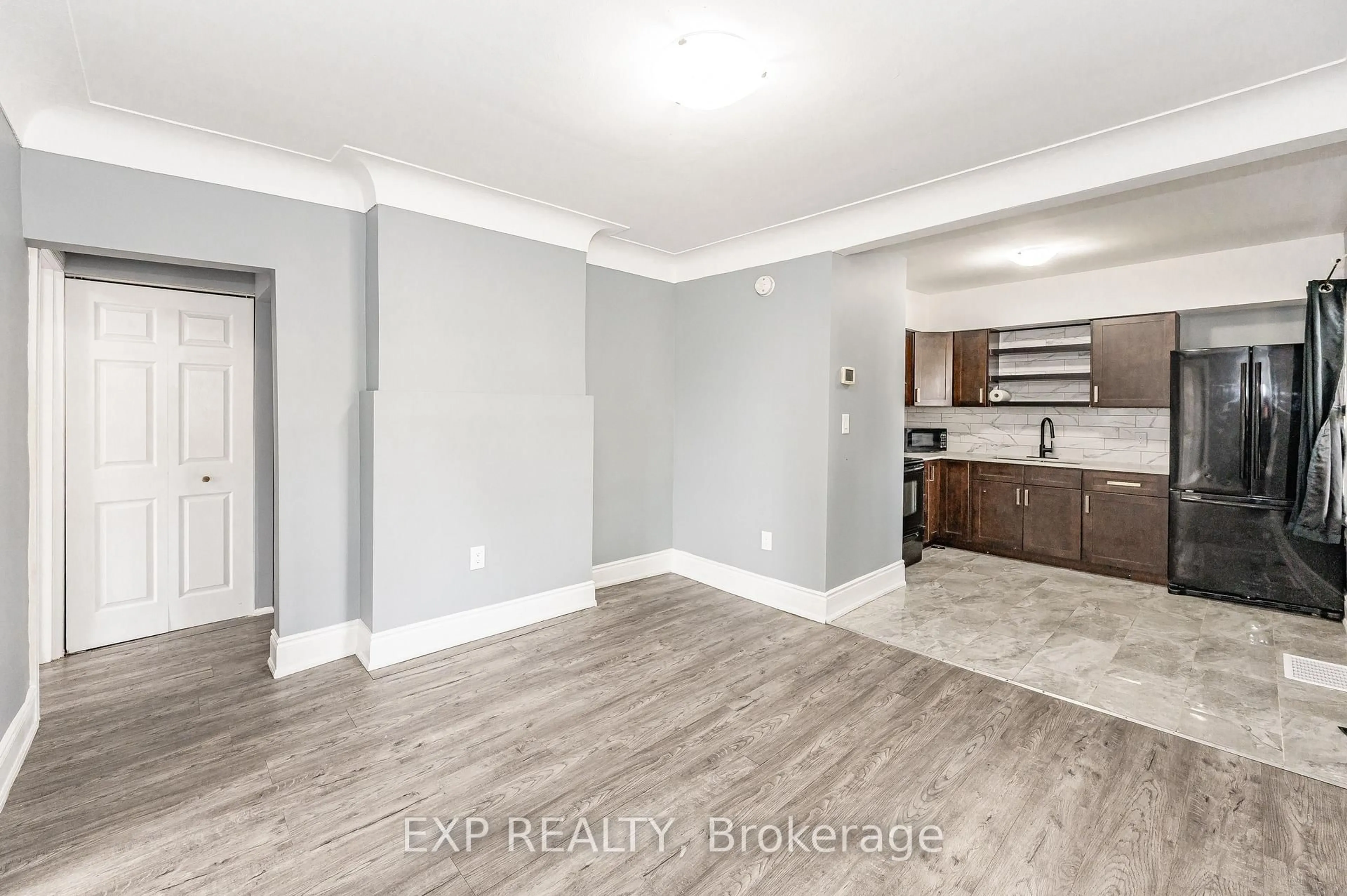 Open concept kitchen, unknown for 140 Gage Ave, Hamilton Ontario L8L 7A2
