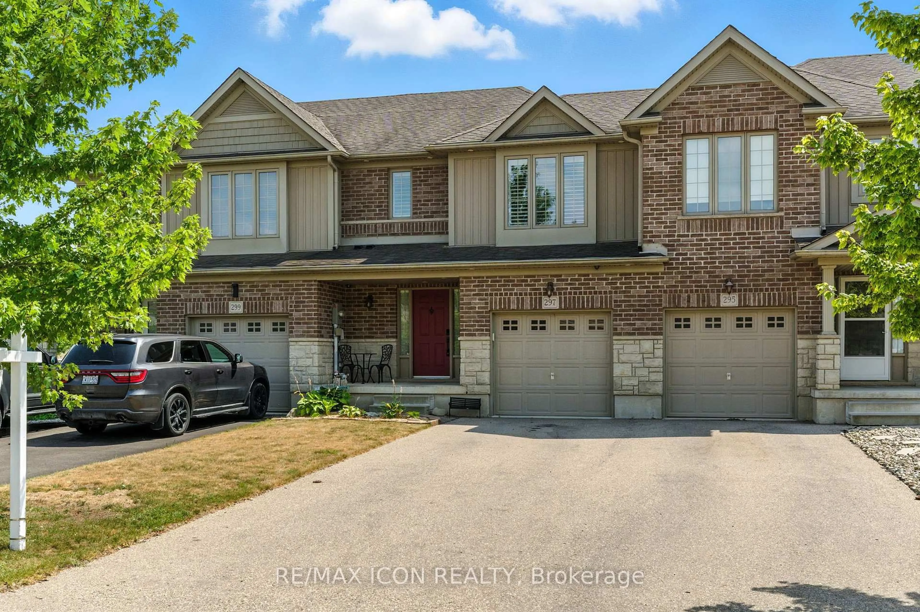 Home with brick exterior material, street for 297 Vincent Dr, North Dumfries Ontario N0B 1E0