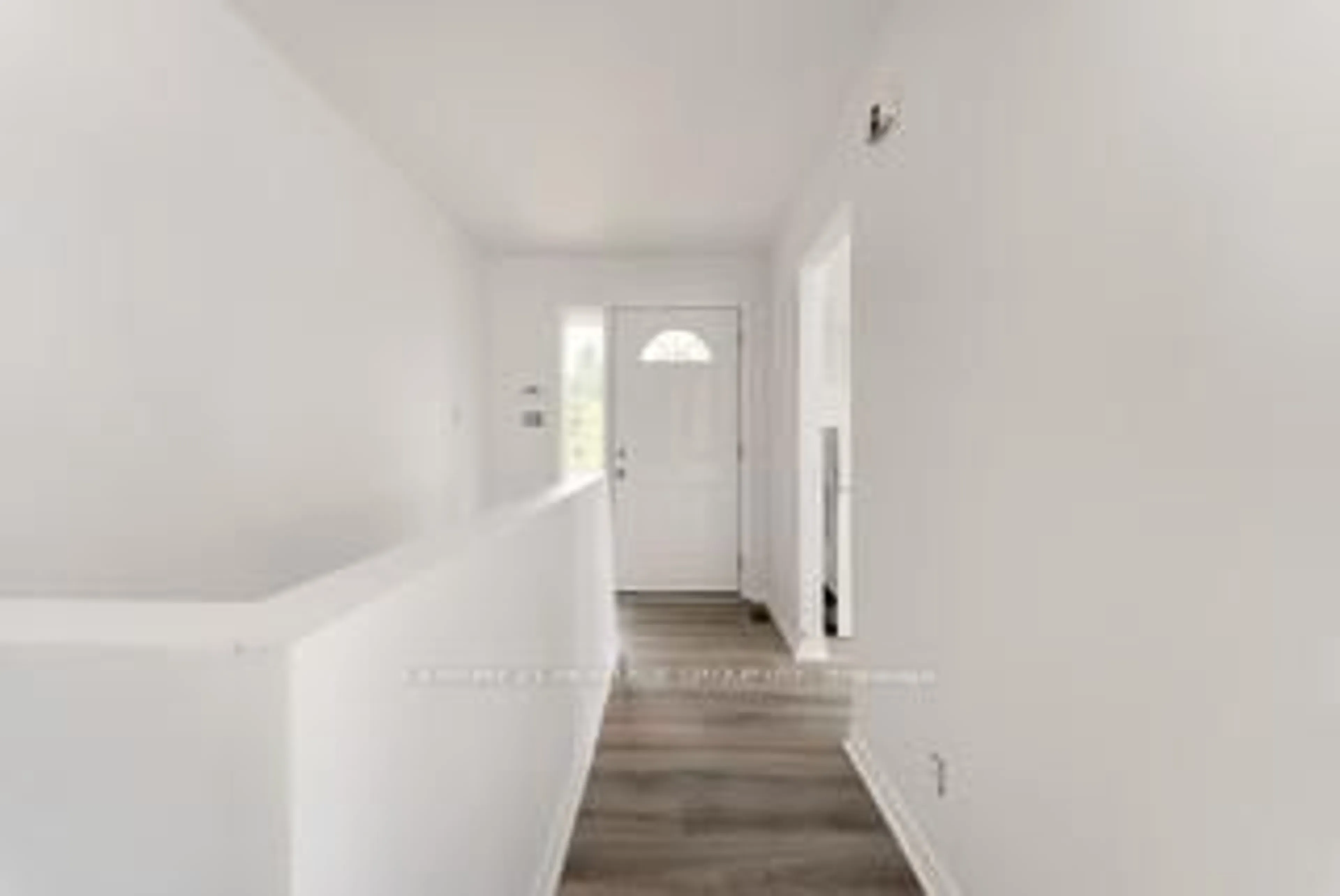 Indoor entryway for 59 Novotny Crt, Prince Edward County Ontario K0K 1T0