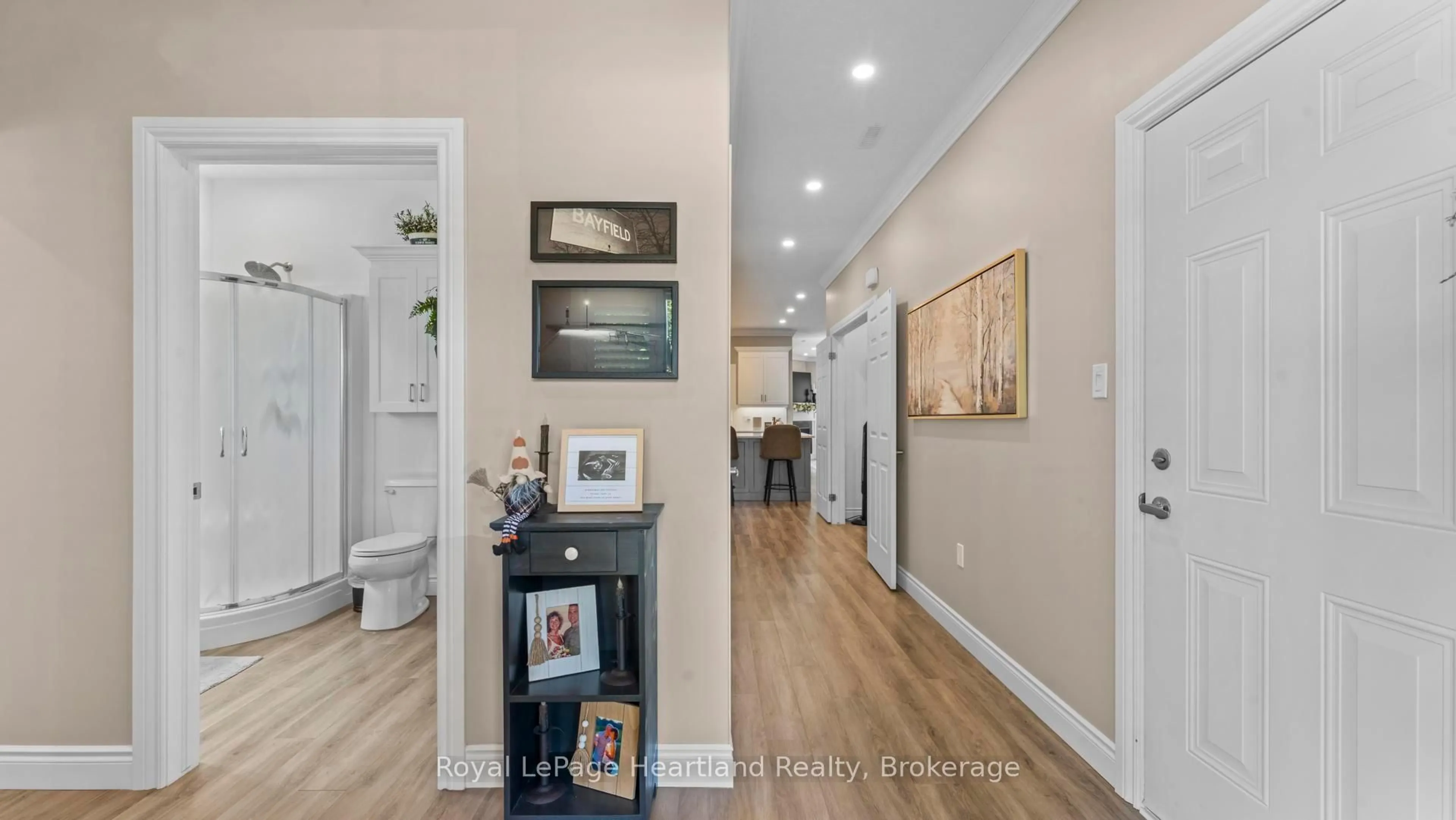 Indoor entryway for 50 Bayfield Mews Lane, Bluewater Ontario N0M 1G0
