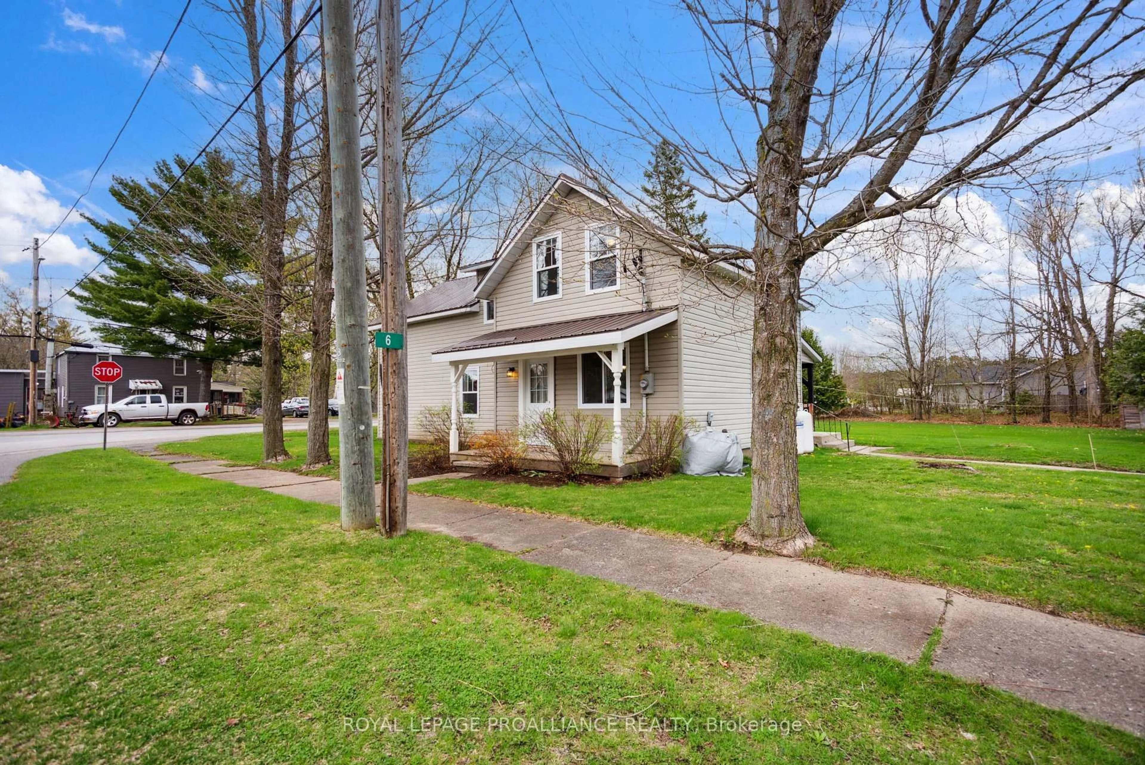A pic from outside/outdoor area/front of a property/back of a property/a pic from drone, street for 6 Clement St, Kaladar Ontario K0H 1P0