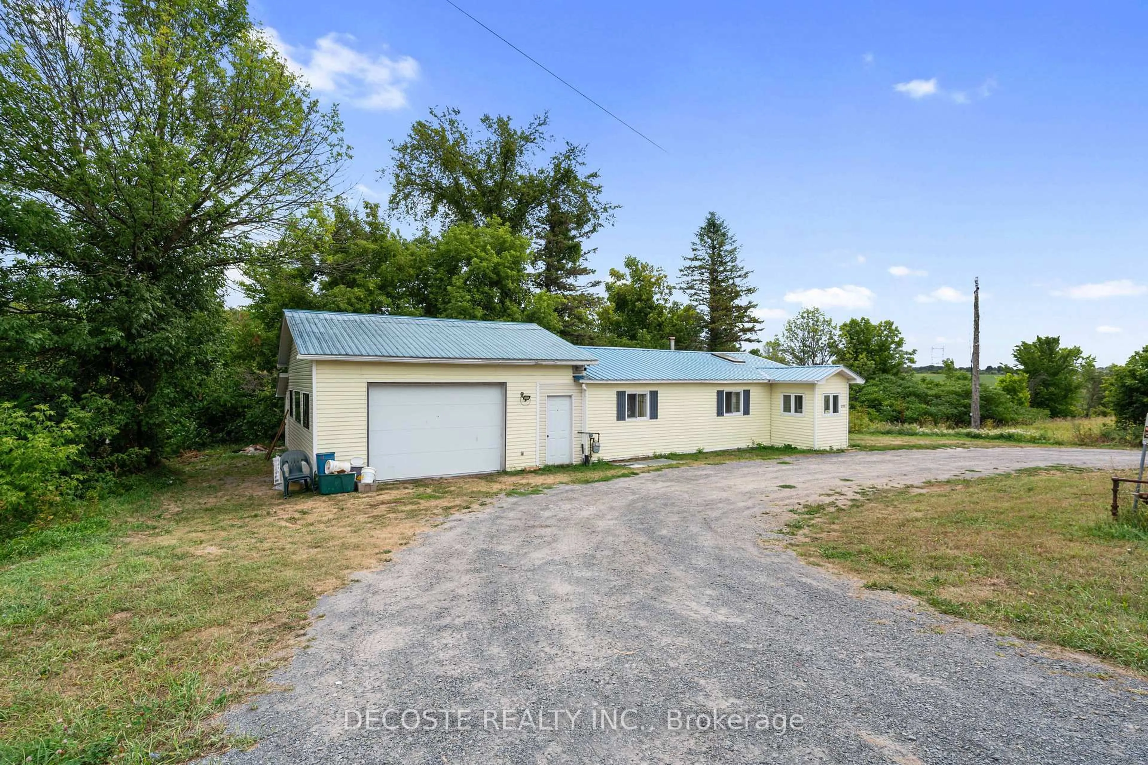 A pic from outside/outdoor area/front of a property/back of a property/a pic from drone, unknown for 2919 County 34 Rd, North Glengarry Ontario K0C 1A0
