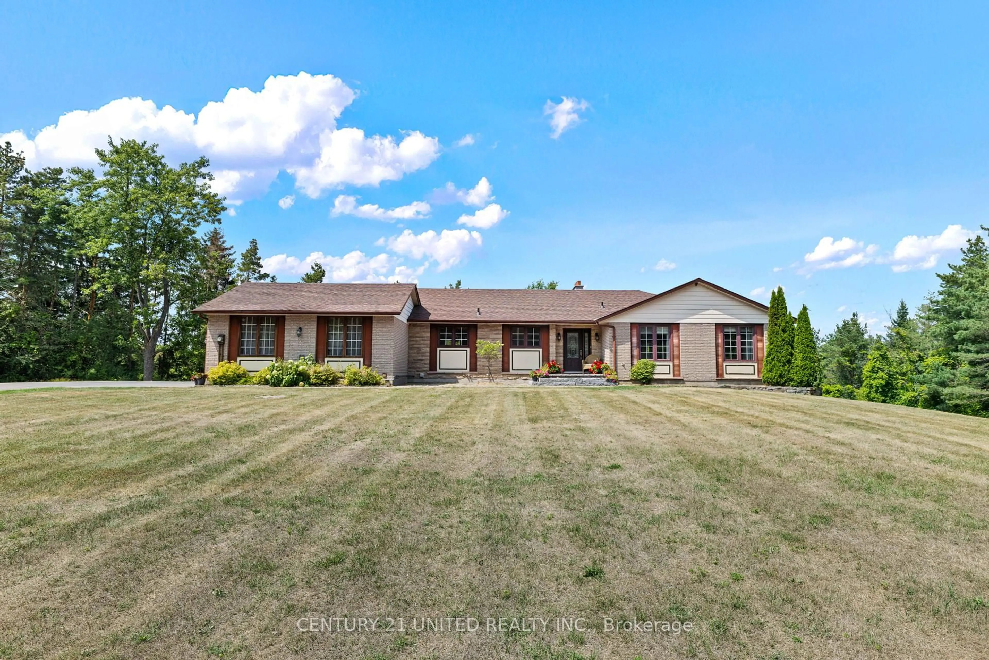 A pic from outside/outdoor area/front of a property/back of a property/a pic from drone, unknown for 612 Fallis 6th Line, Cavan Monaghan Ontario L0A 1G0