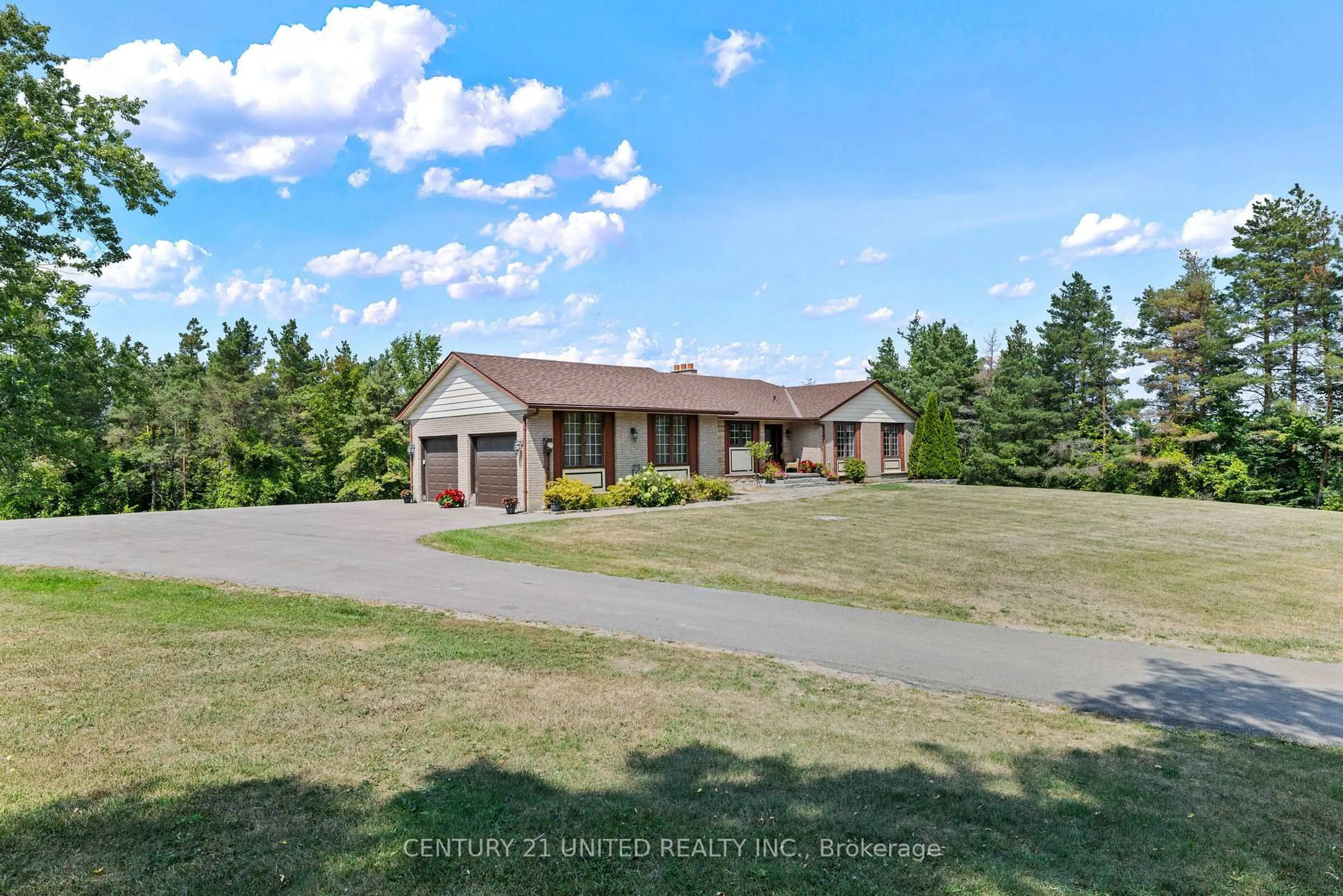 A pic from outside/outdoor area/front of a property/back of a property/a pic from drone, unknown for 612 Fallis 6th Line, Cavan Monaghan Ontario L0A 1G0