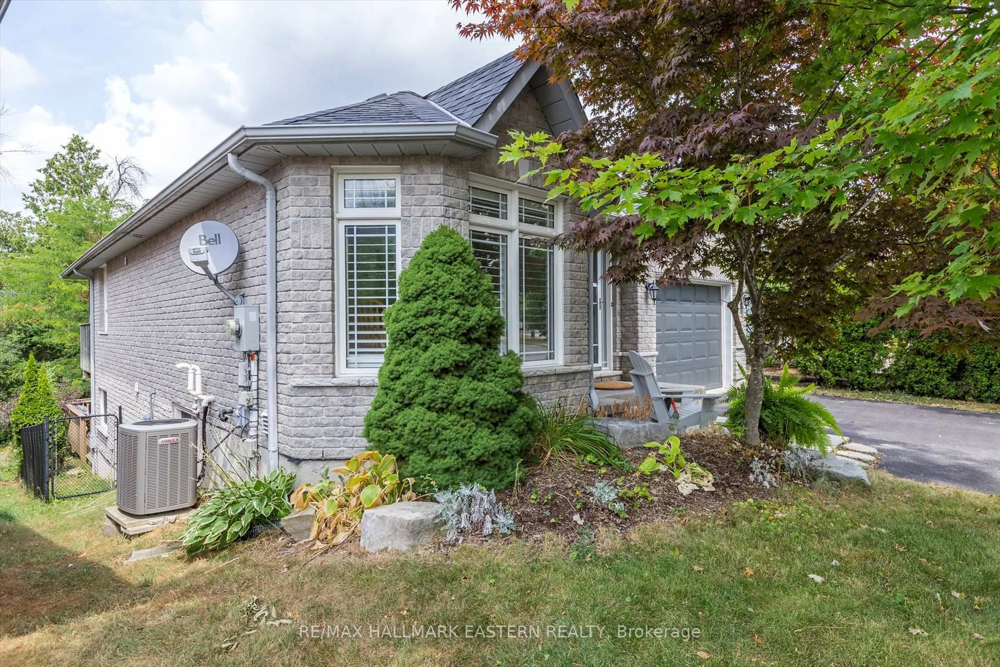Home with brick exterior material, street for 20 Eldon Crt, Peterborough East Ontario K9H 7S1
