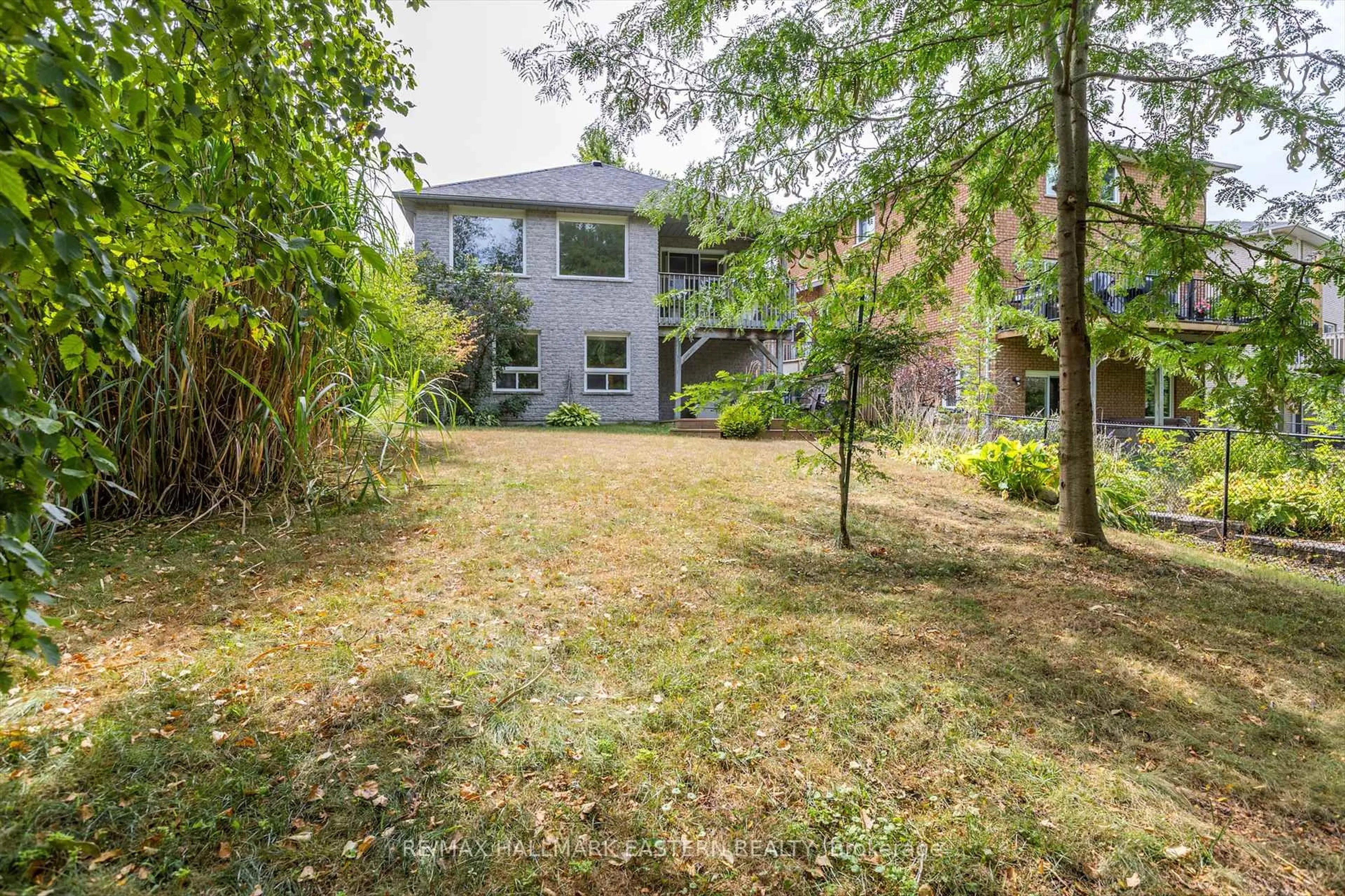 A pic from outside/outdoor area/front of a property/back of a property/a pic from drone, street for 20 Eldon Crt, Peterborough East Ontario K9H 7S1