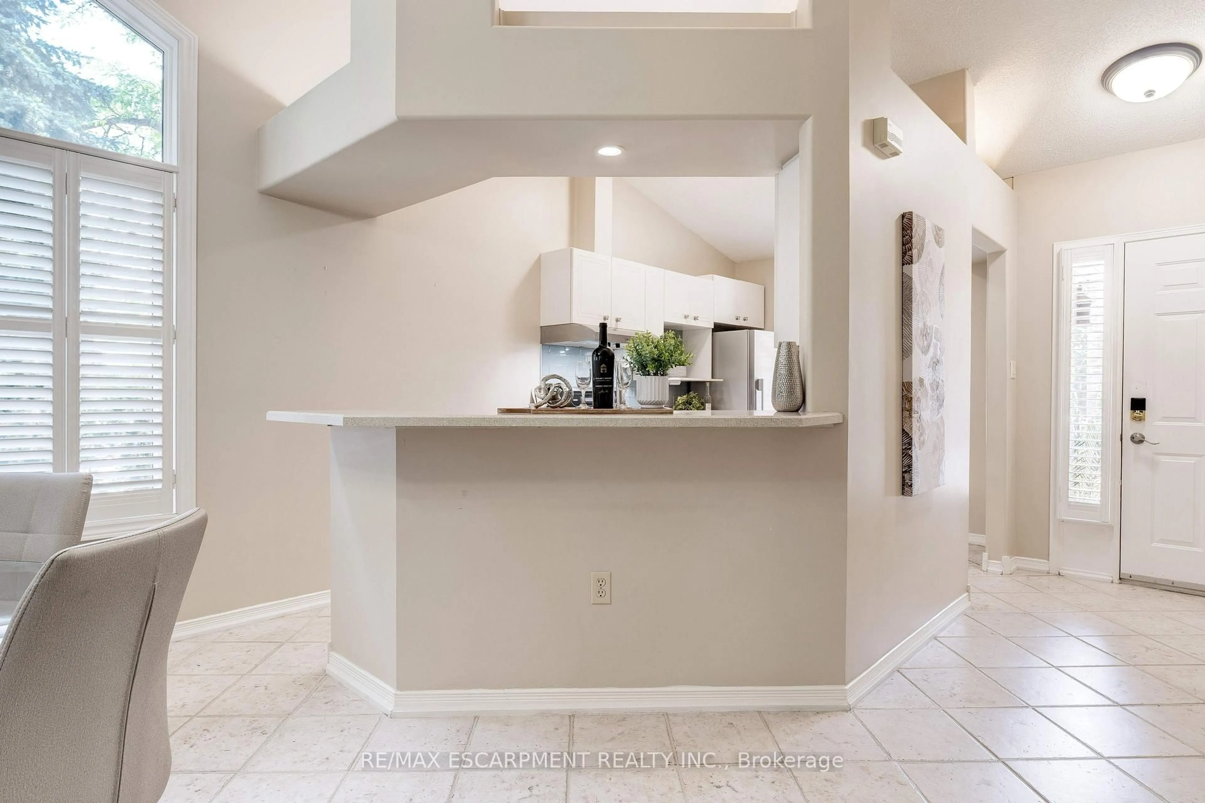 Unknown for 2774 King St #10, Hamilton Ontario L8G 1J4