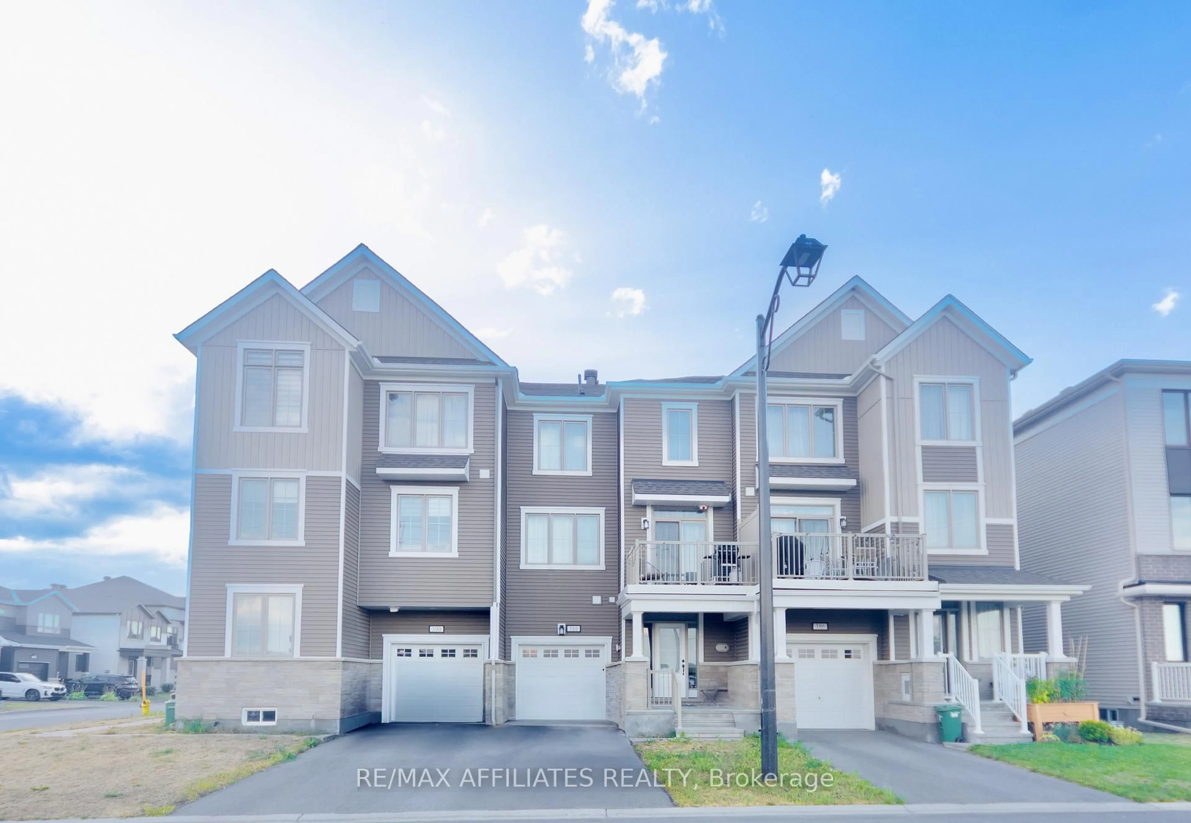 Unknown for 388 Aphelion Cres, Ottawa Ontario K2J 6N5