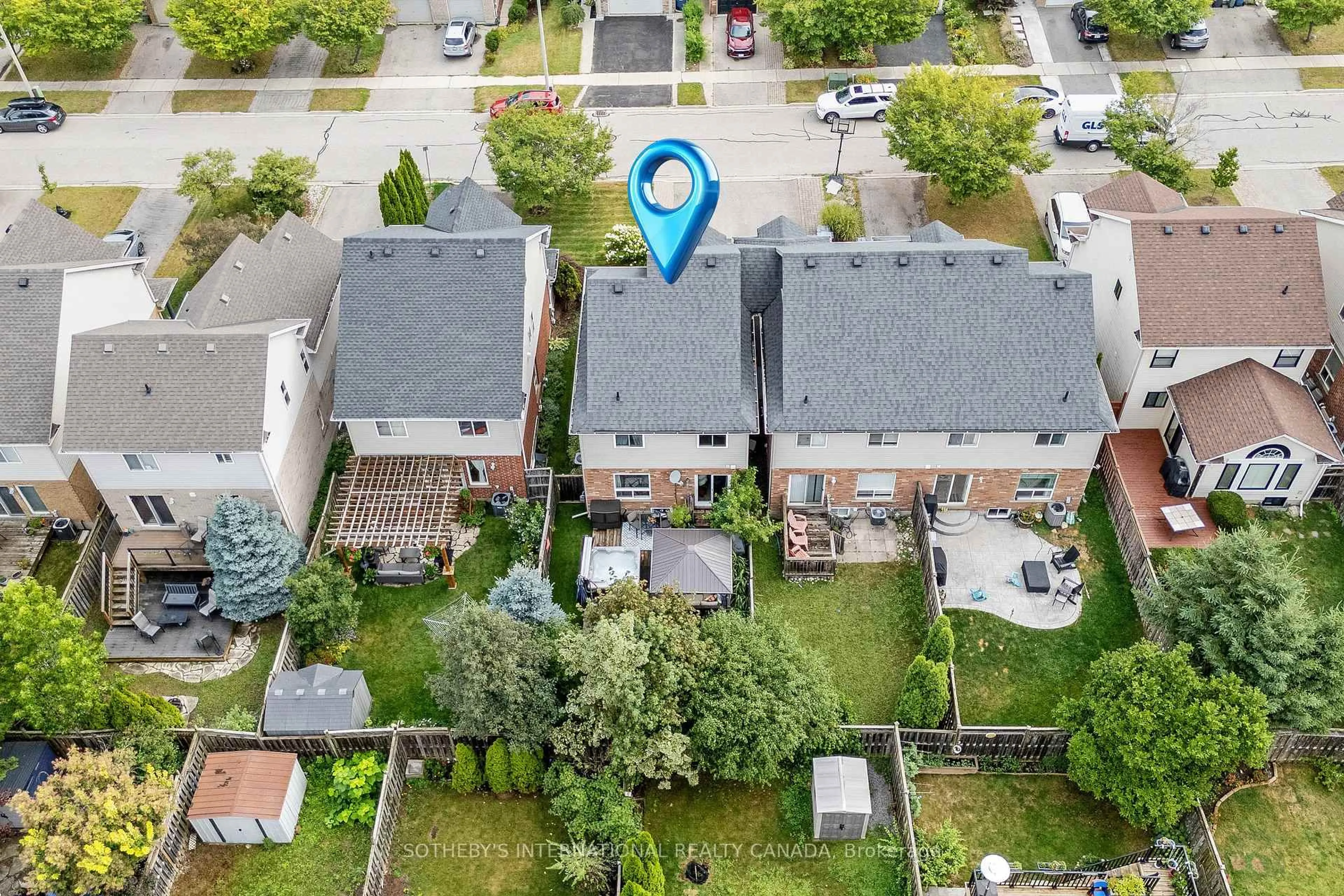 A pic from outside/outdoor area/front of a property/back of a property/a pic from drone, street for 61 Darling Cres, Guelph Ontario N1L 1P9