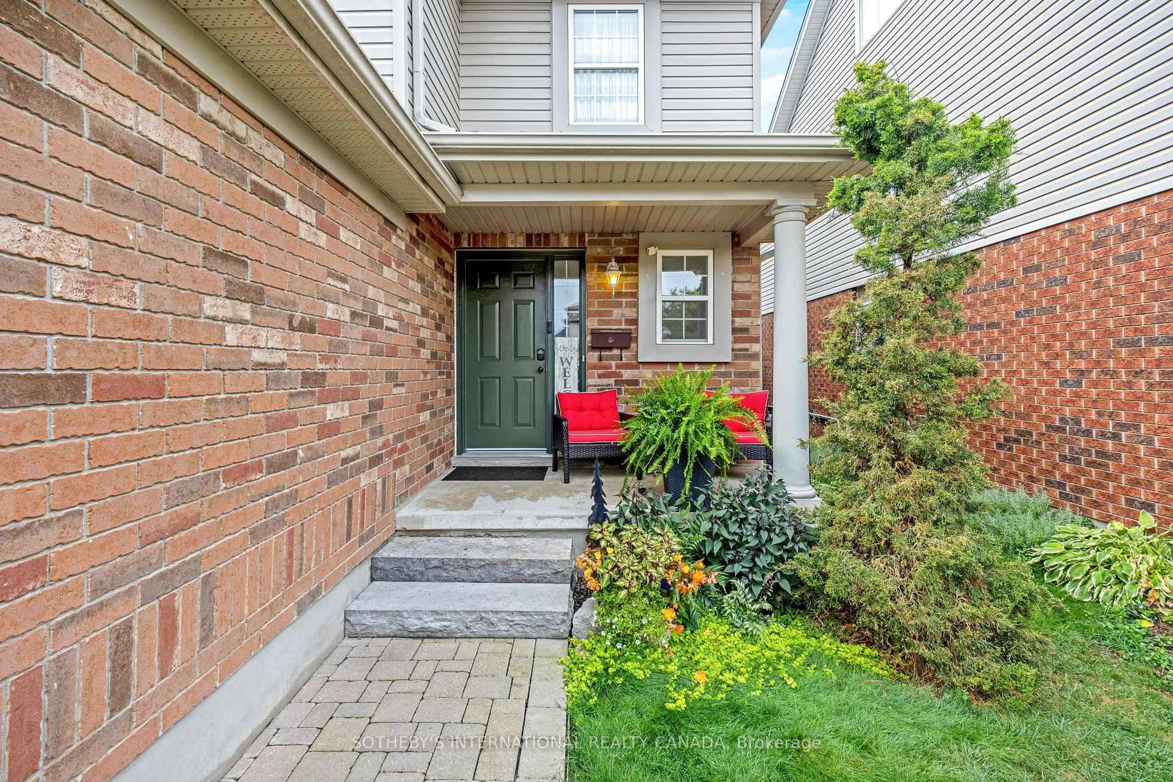 Unknown for 61 Darling Cres, Guelph Ontario N1L 1P9