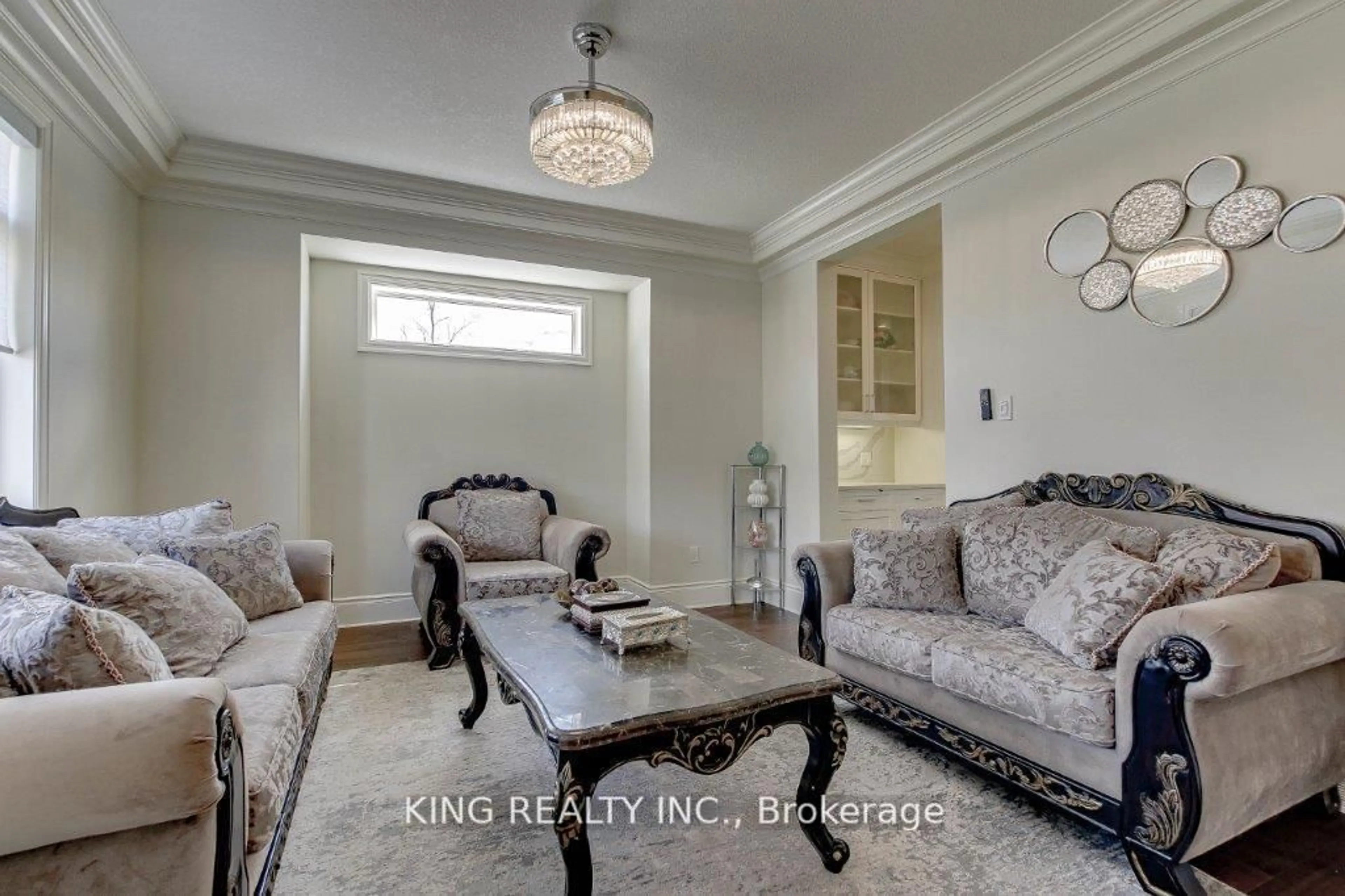 Living room with furniture, unknown for 6448 CROWN GRANT Rd, London South Ontario N6P 0G4
