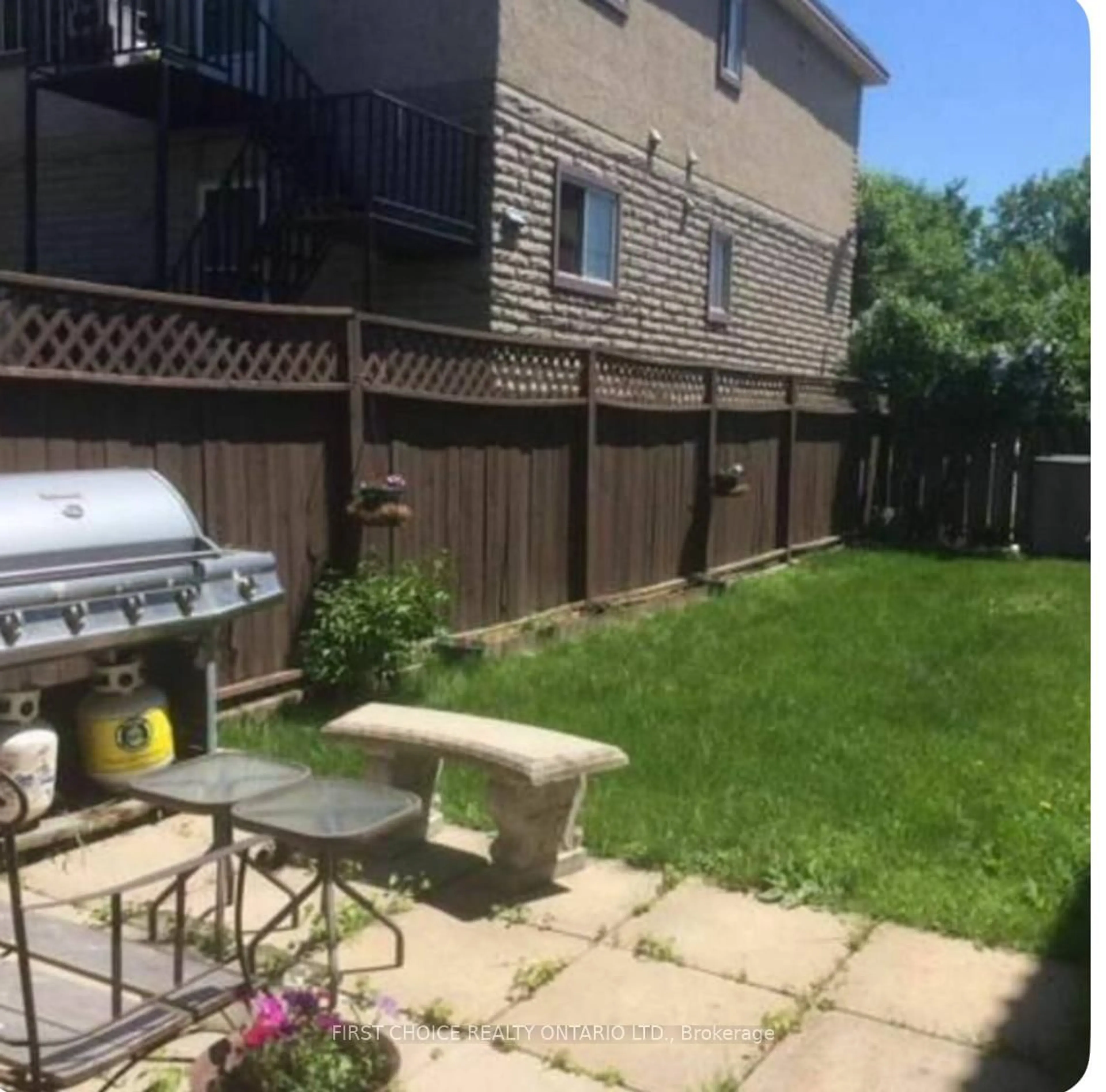Patio, street for 253 FRECHETTE St, Ottawa Ontario K1L 7T3