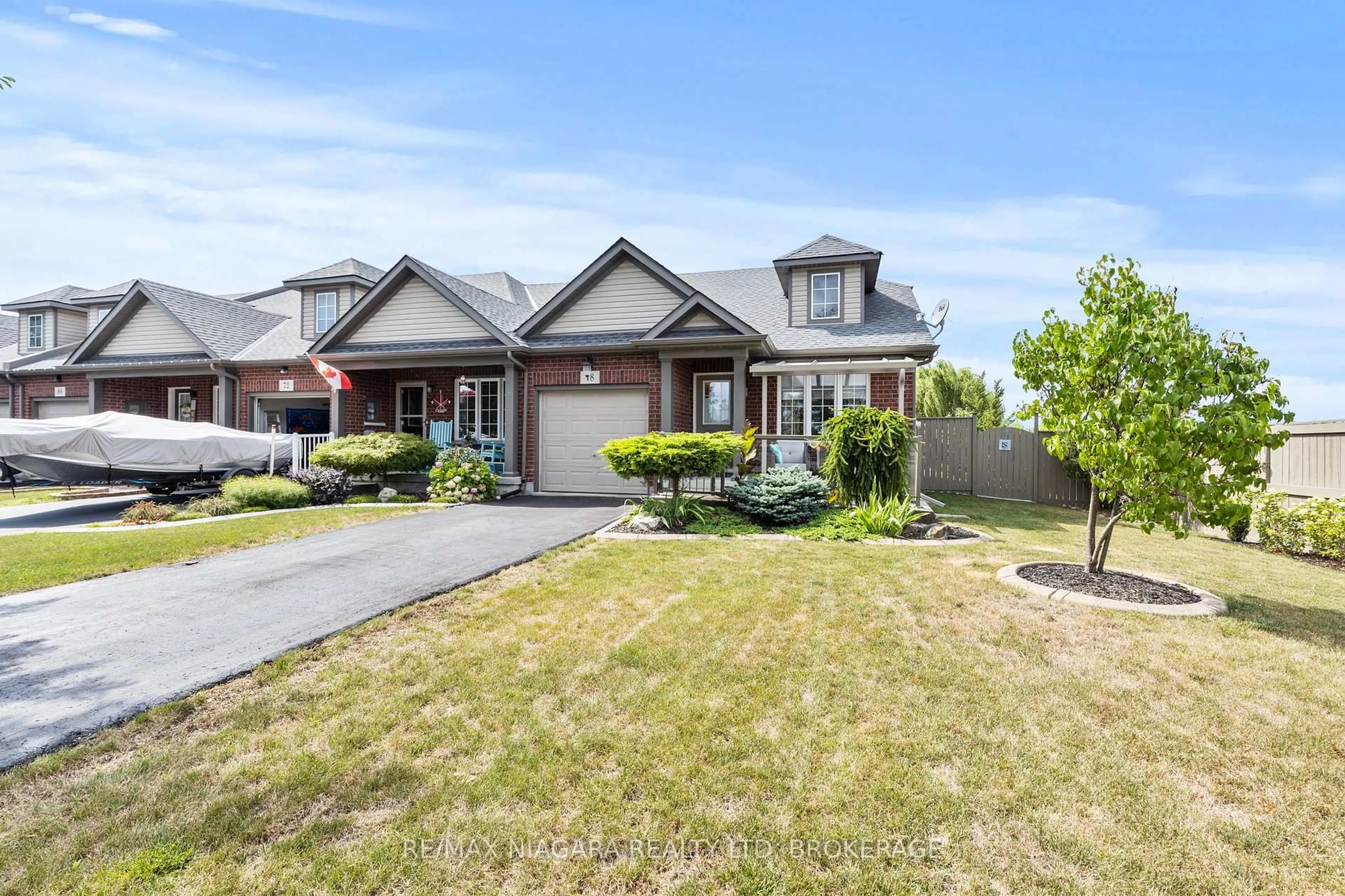 Home with brick exterior material, street for 78 Falcon Dr, Welland Ontario L3C 0B2