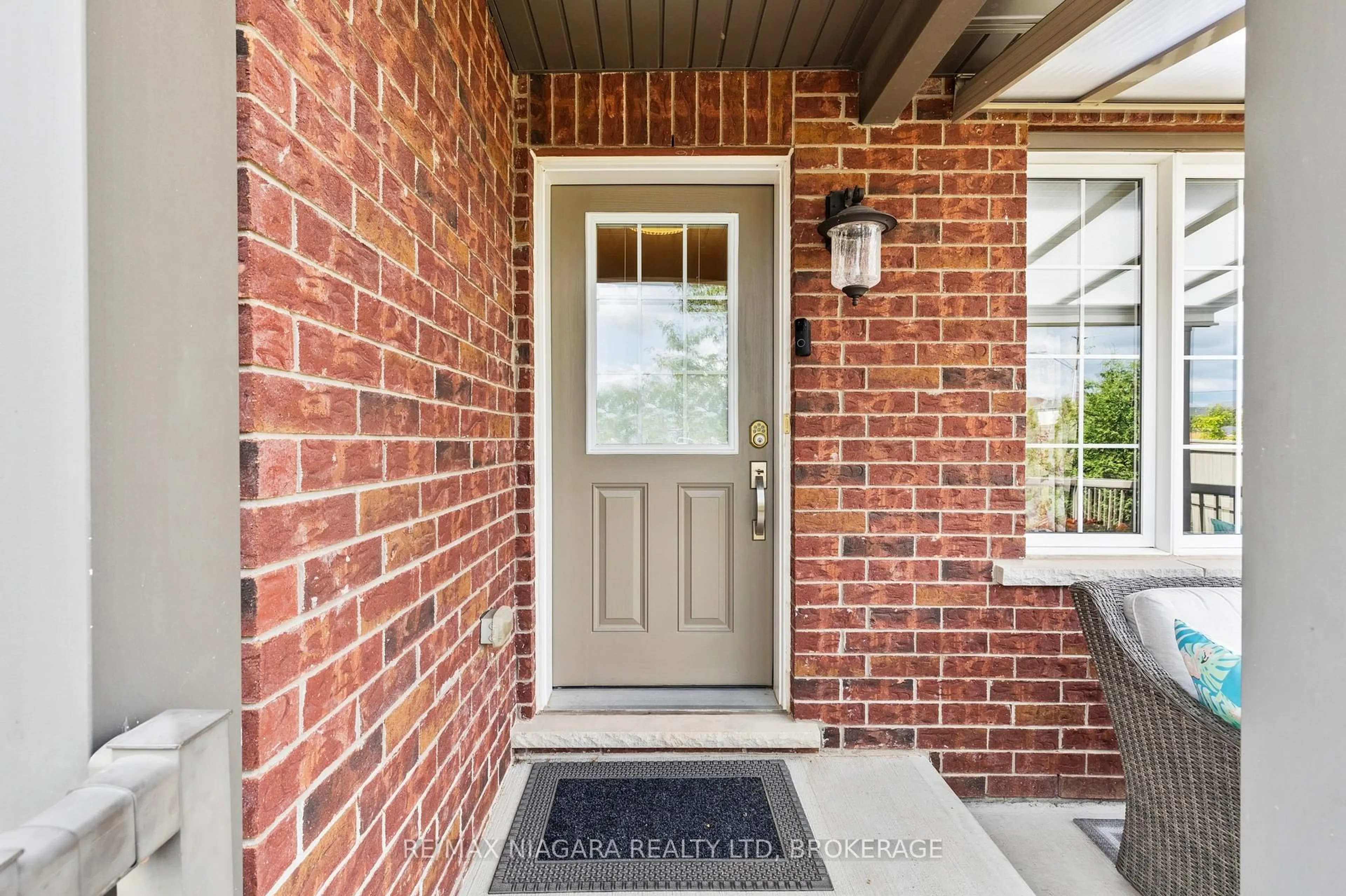 Home with brick exterior material, street for 78 Falcon Dr, Welland Ontario L3C 0B2