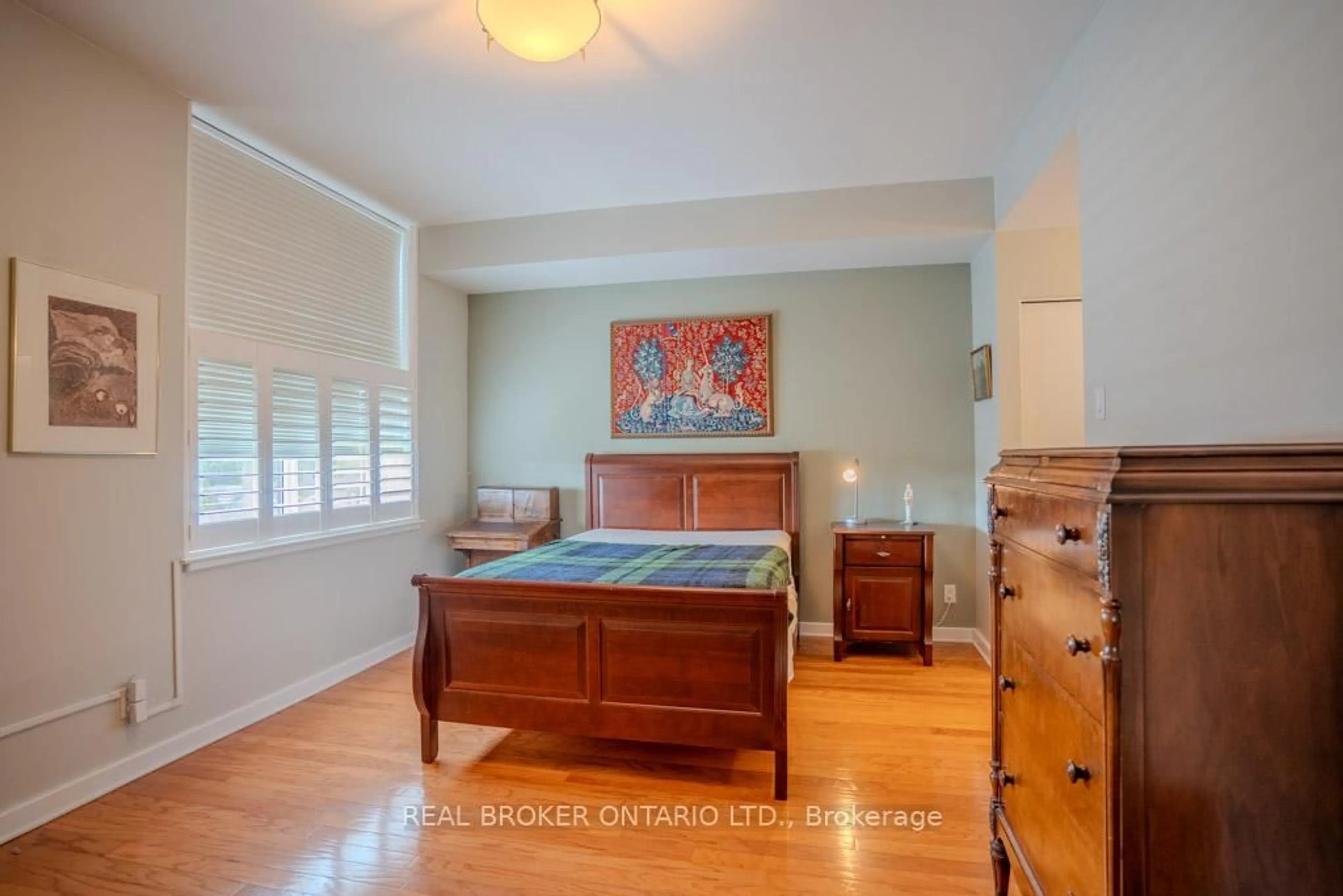 Bedroom with bed, unknown for 150 Caroline Ave #604, Ottawa Ontario K1Y 4X8