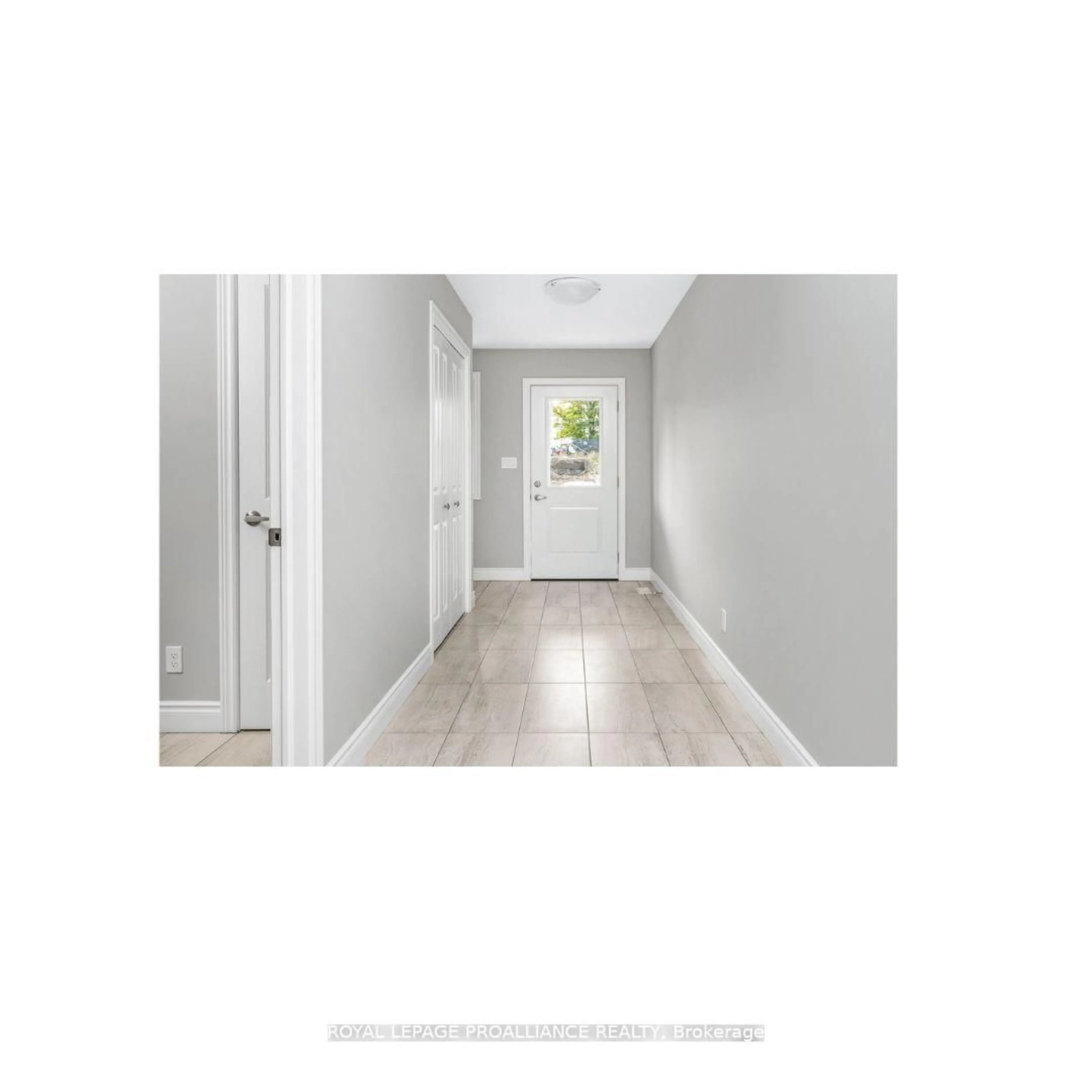 Indoor entryway for Blk13-2 Homewood Ave, Trent Hills Ontario K0L 1Y0