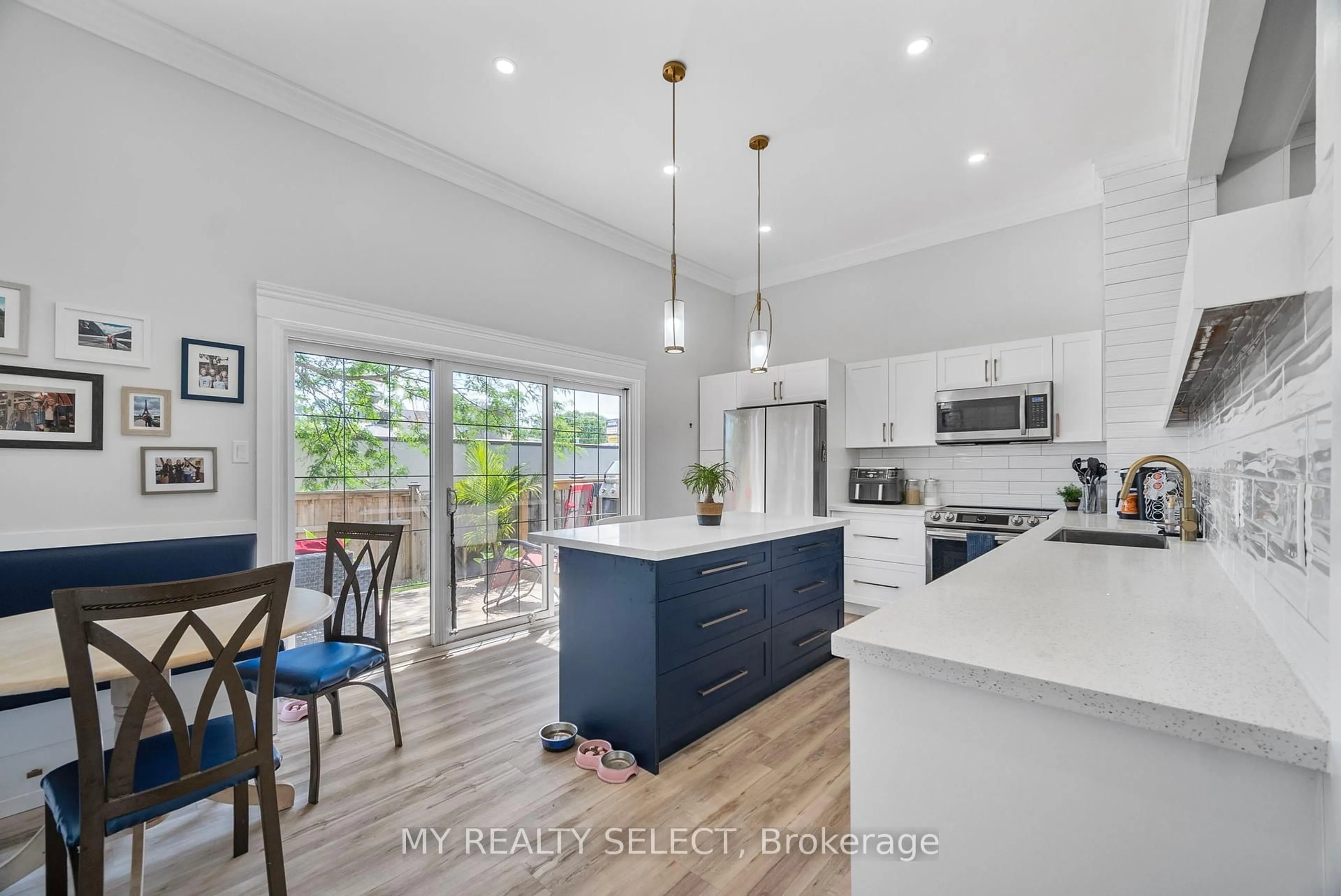 Open concept kitchen, unknown for 159 Sandringham Cres #16, London South Ontario N6C 5A9