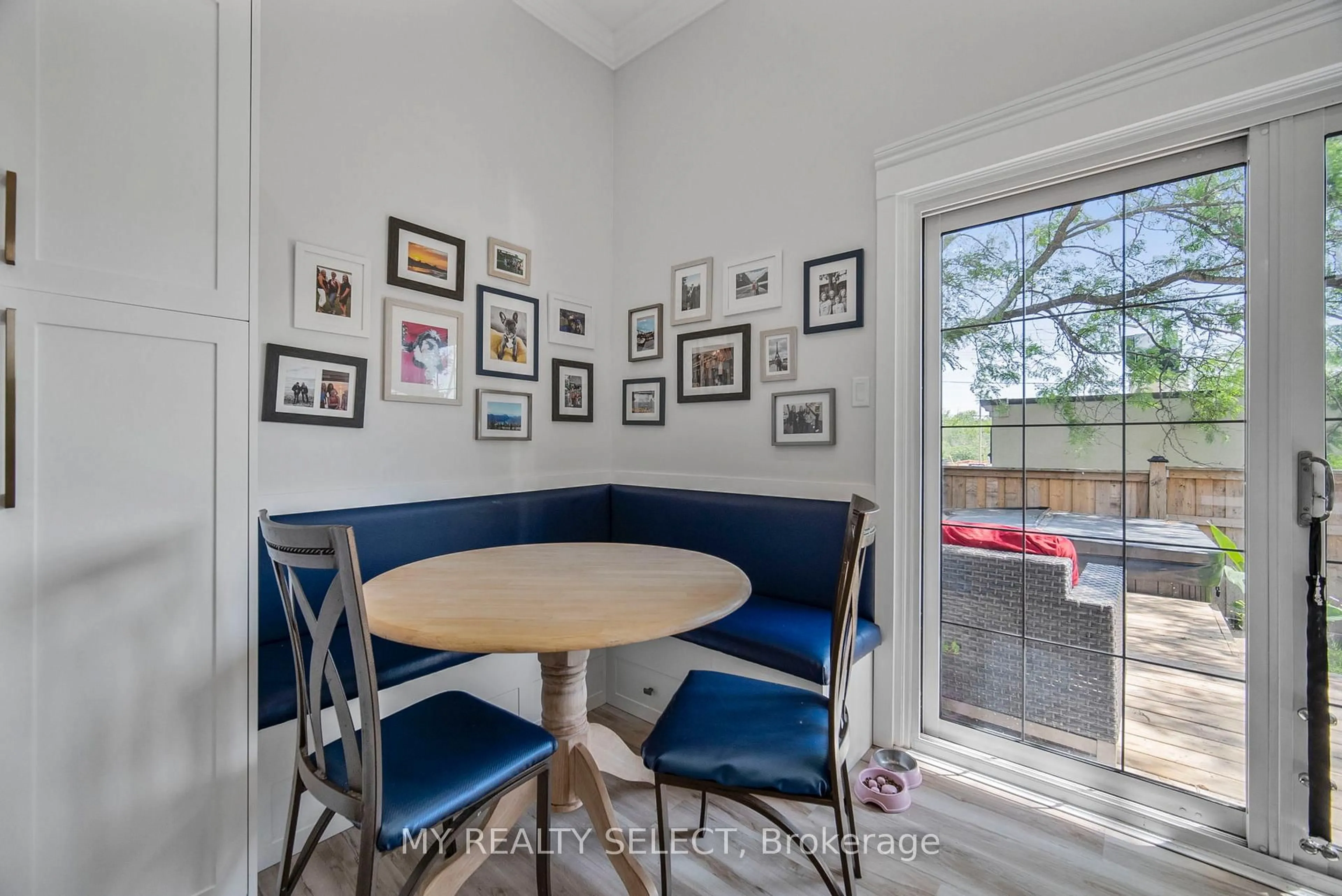 Dining room, wood/laminate floor for 159 Sandringham Cres #16, London South Ontario N6C 5A9