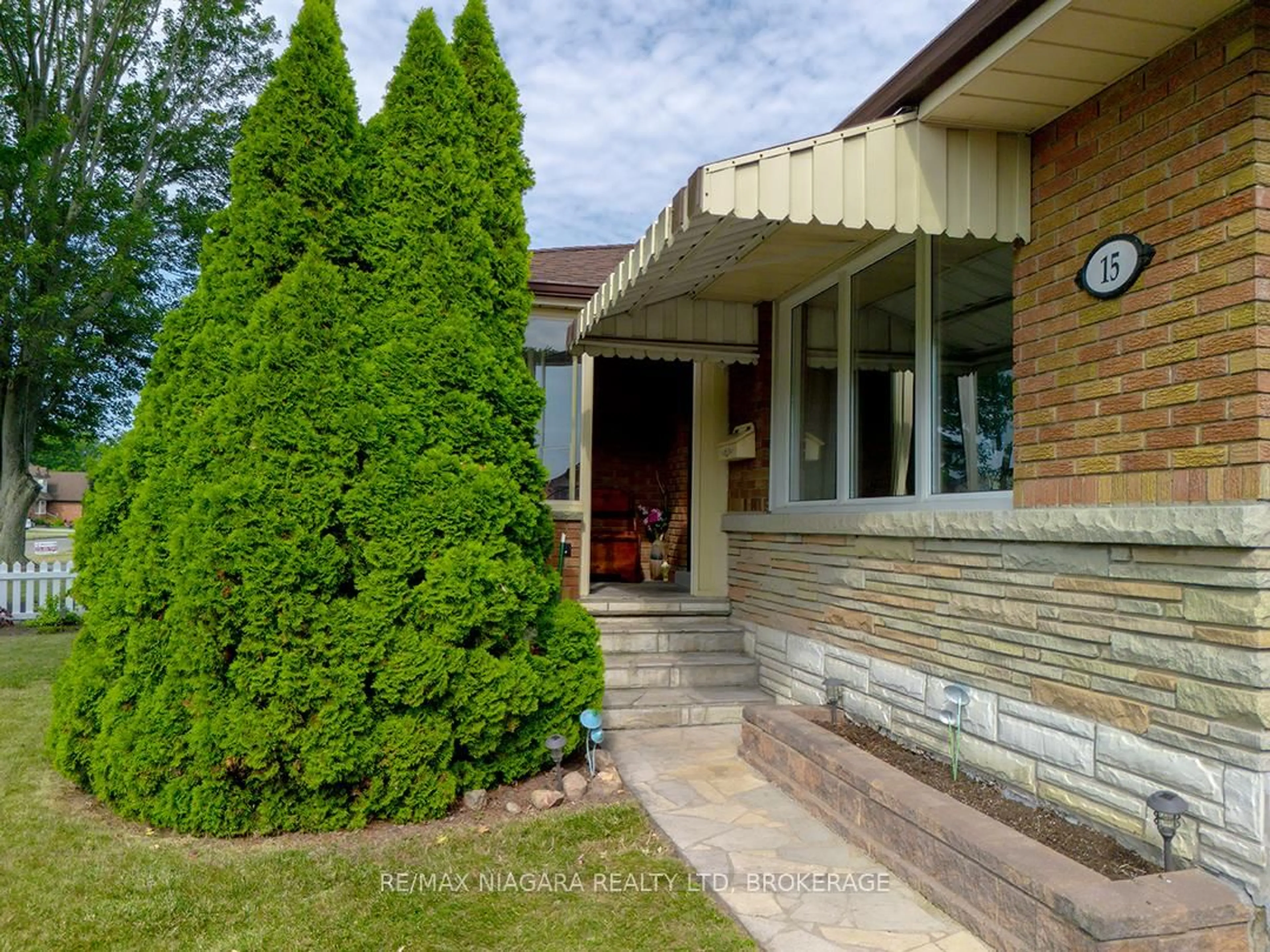 Home with brick exterior material, street for 15 Michael Dr, Port Colborne Ontario L3K 3C3