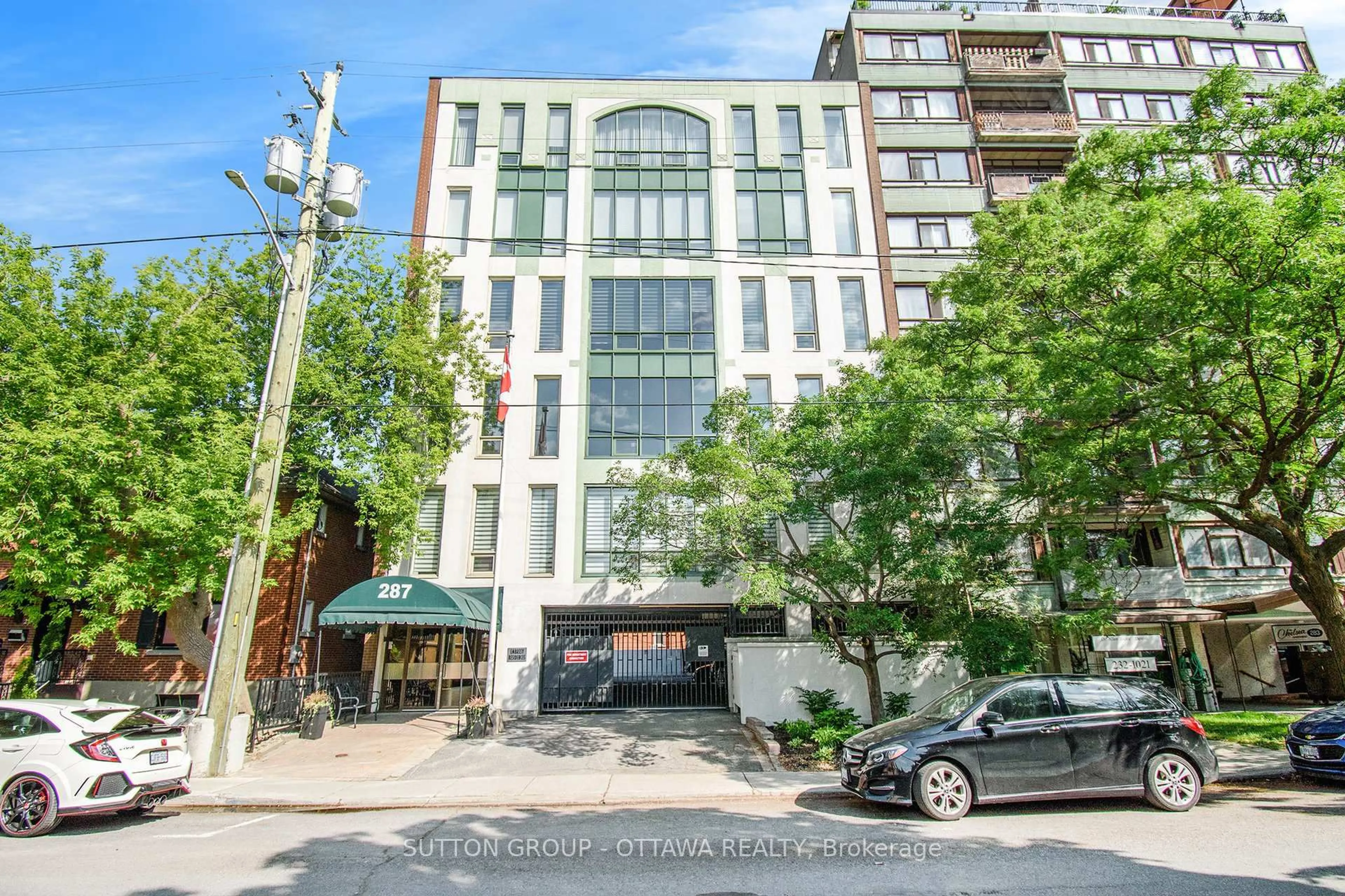 Unknown for 287 Maclaren St #202, Ottawa Ontario K2P 0L9