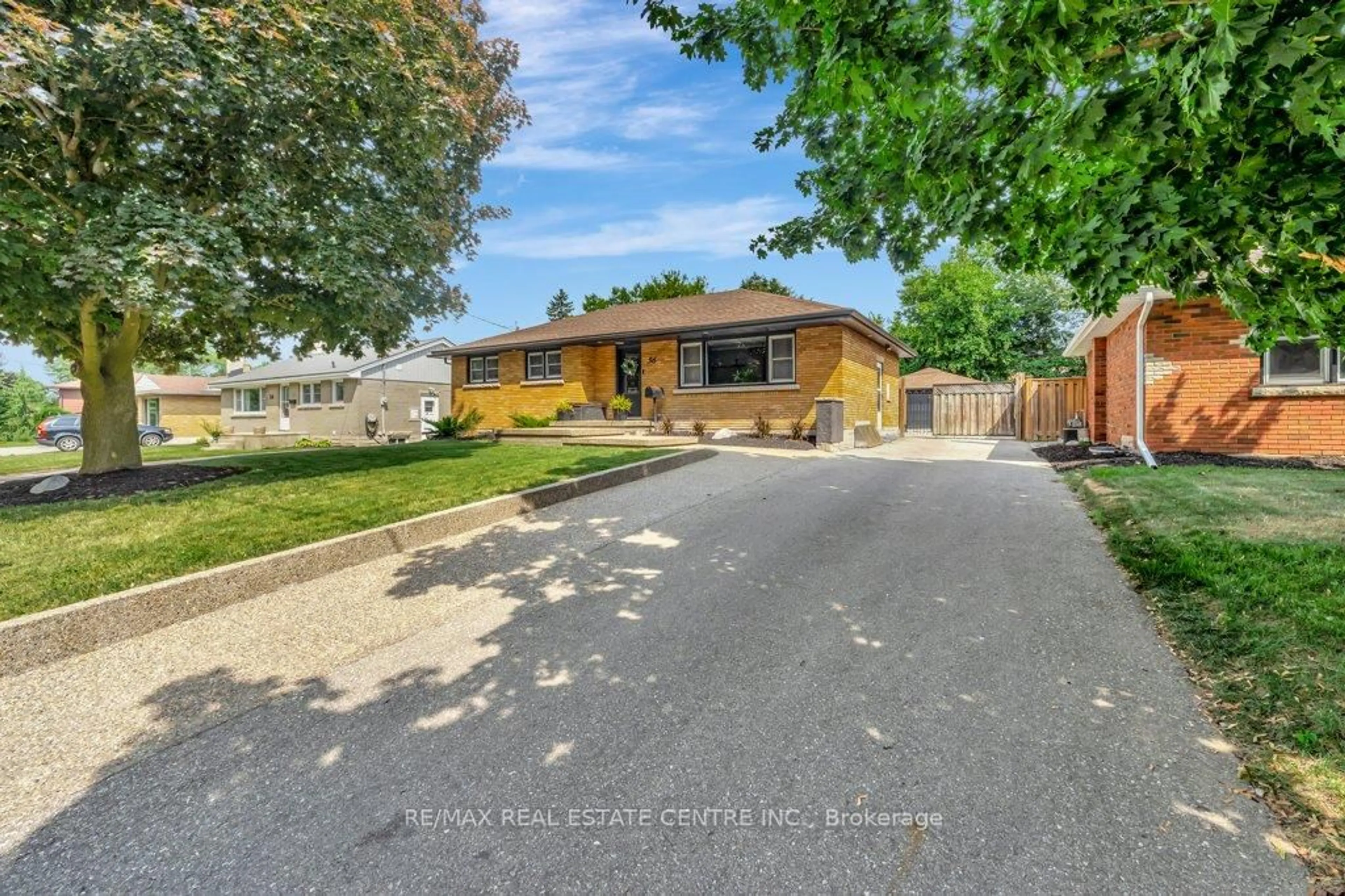 A pic from outside/outdoor area/front of a property/back of a property/a pic from drone, street for 56 Stewart Ave, Cambridge Ontario N1R 2T6