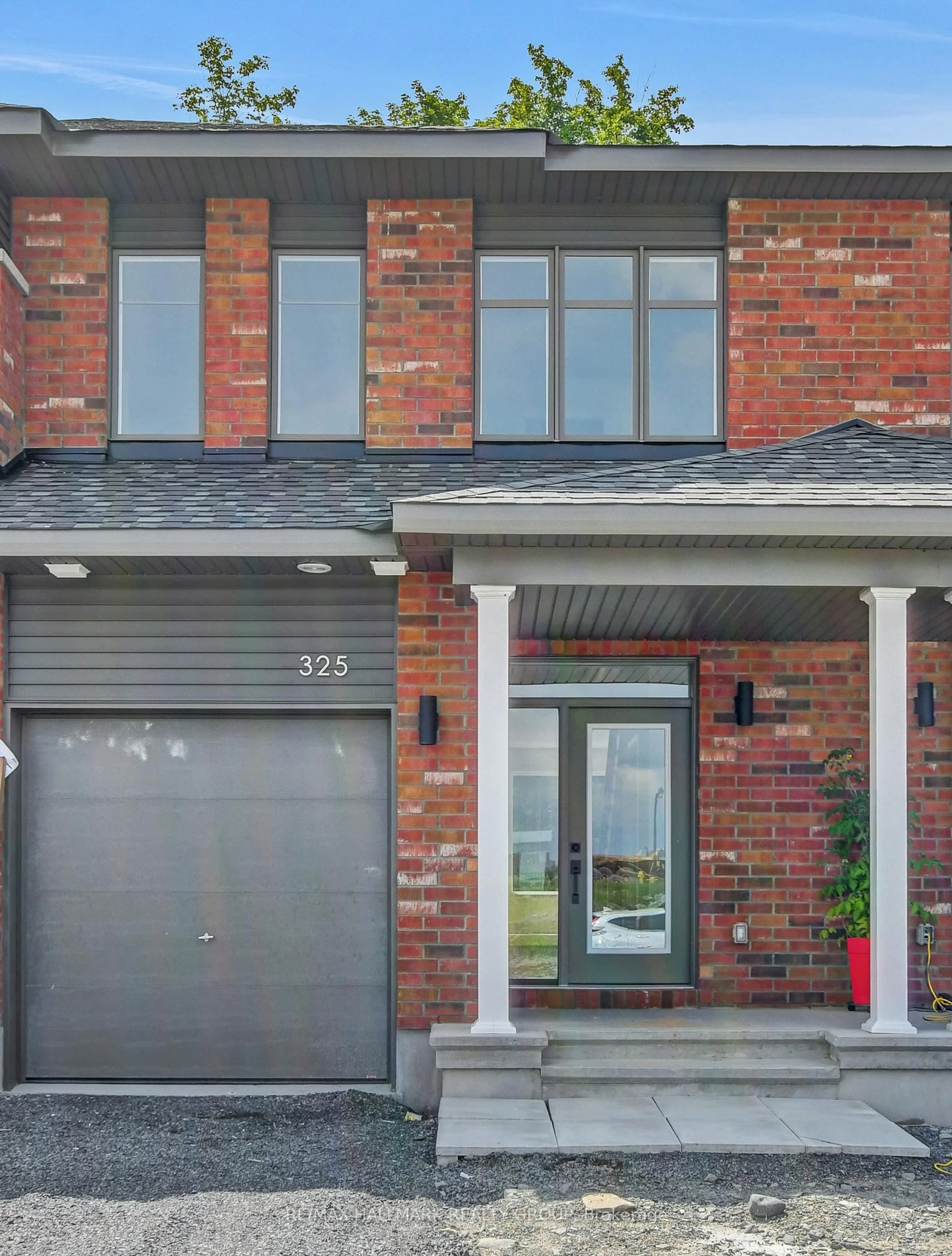 Home with brick exterior material, street for 325 Shale St, Clarence-Rockland Ontario K4K 1P6