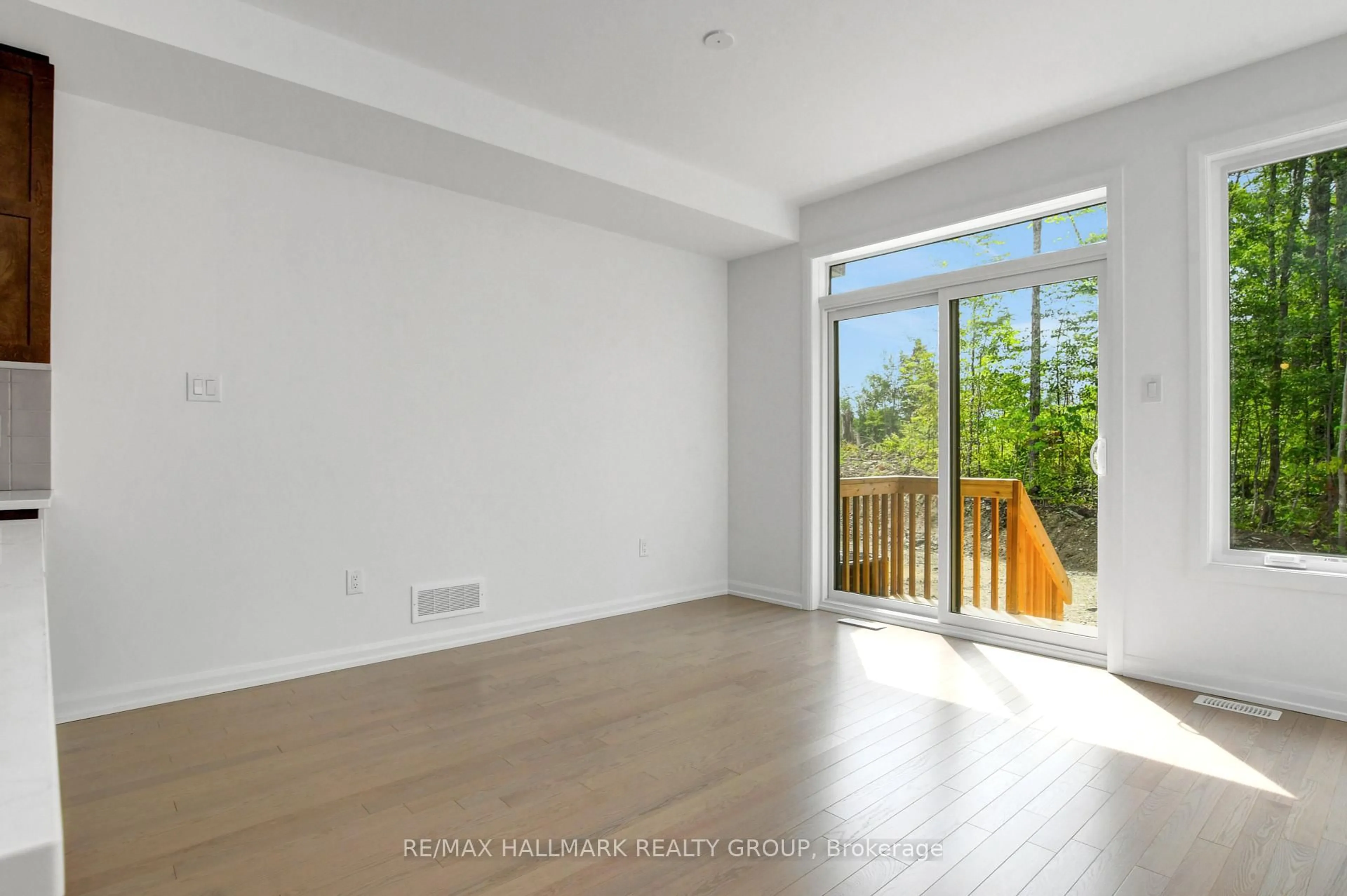 A pic of a room for 325 Shale St, Clarence-Rockland Ontario K4K 1P6