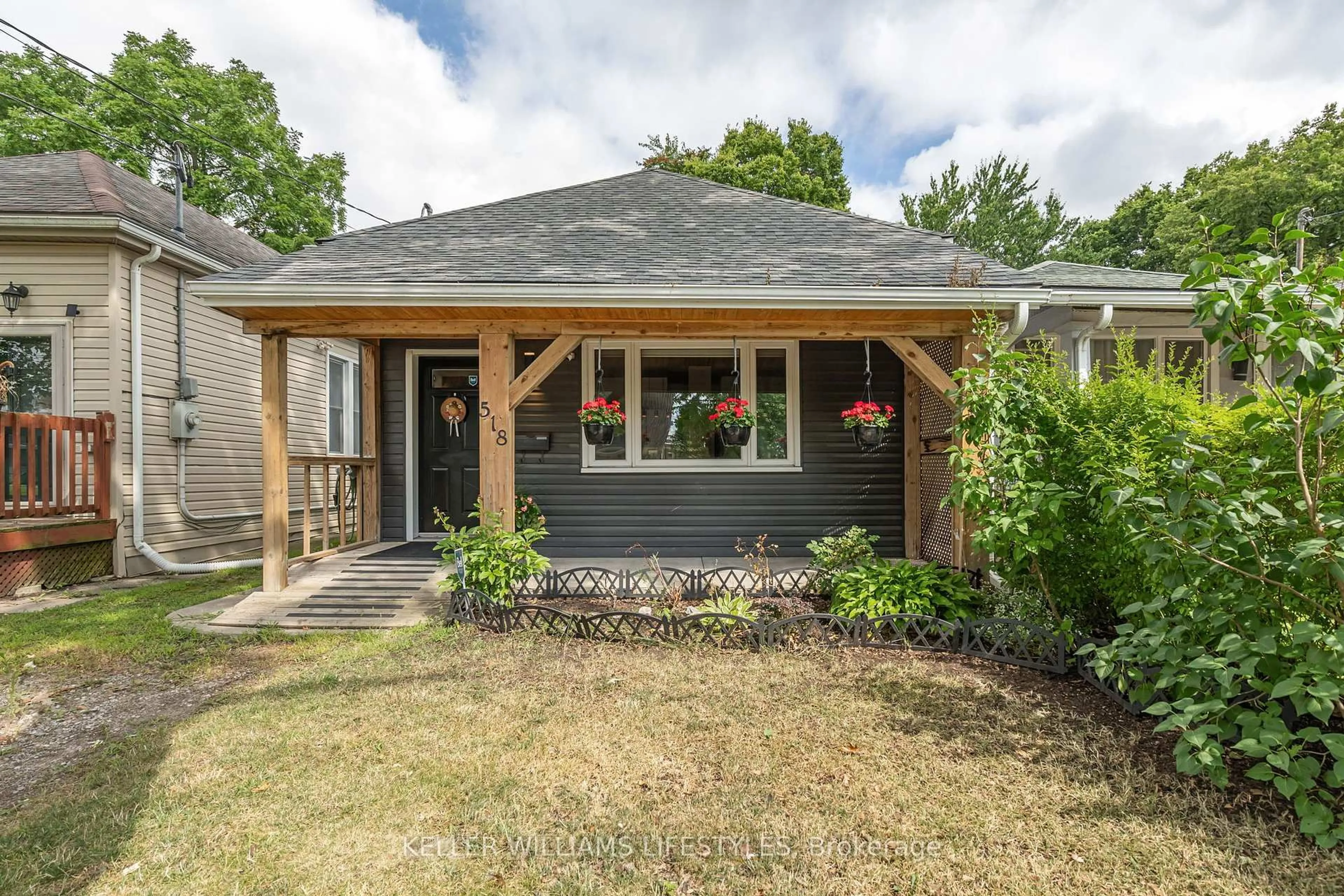 Unknown for 518 Grey St, London East Ontario N6B 1H5