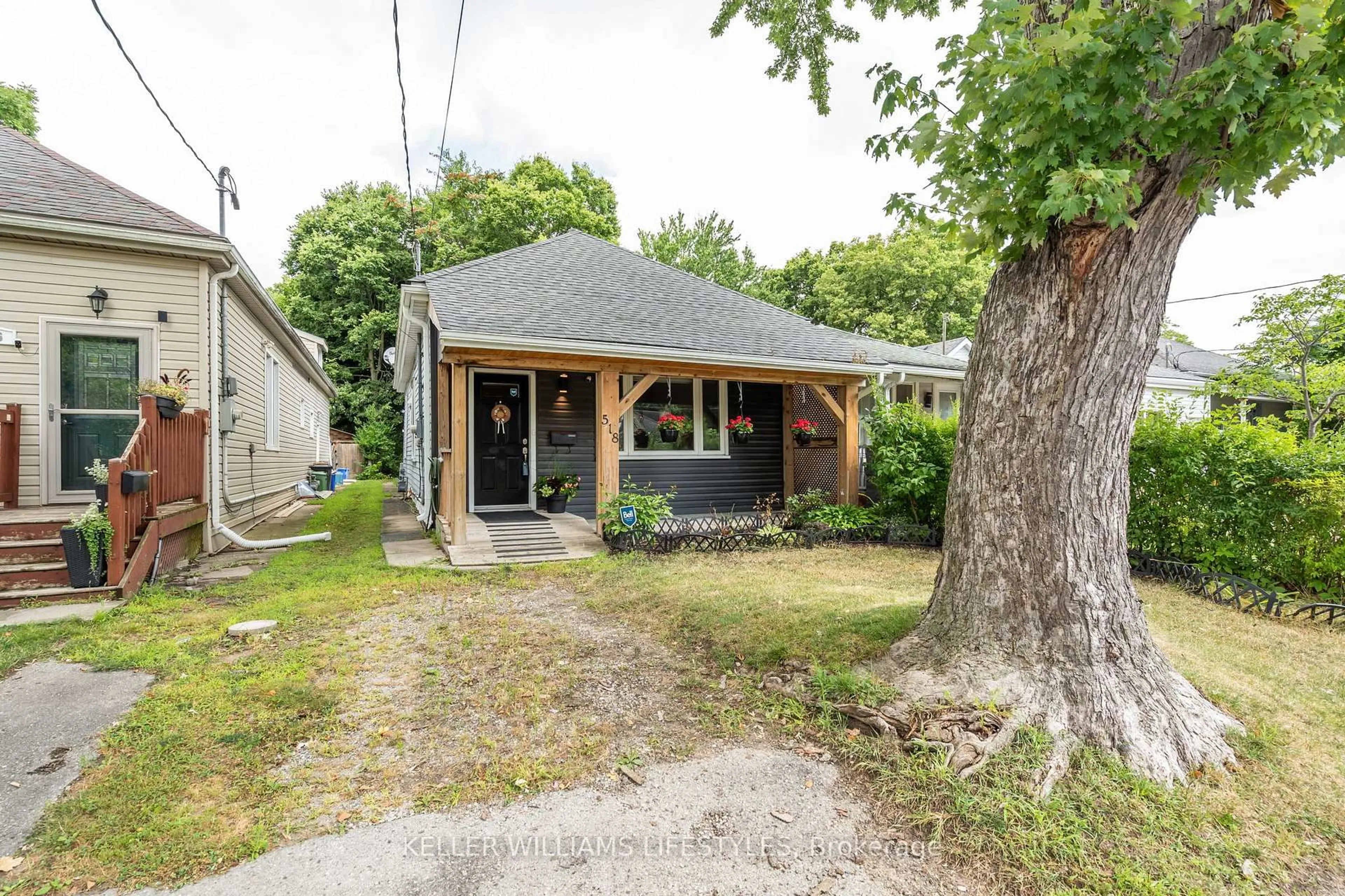 Unknown for 518 Grey St, London East Ontario N6B 1H5