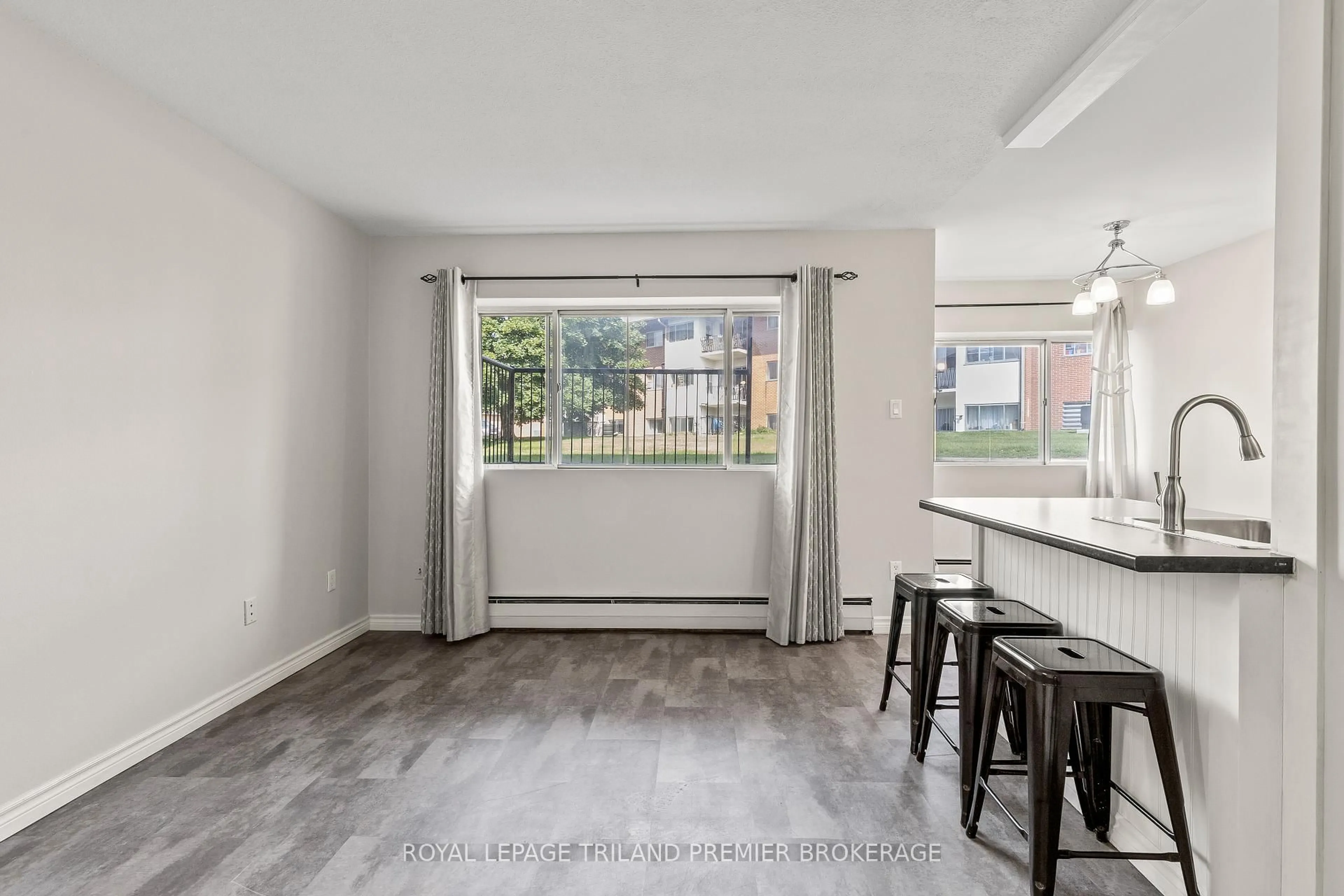 A pic of a room for 1176 Hamilton Rd #109, London East Ontario N5W 1A9